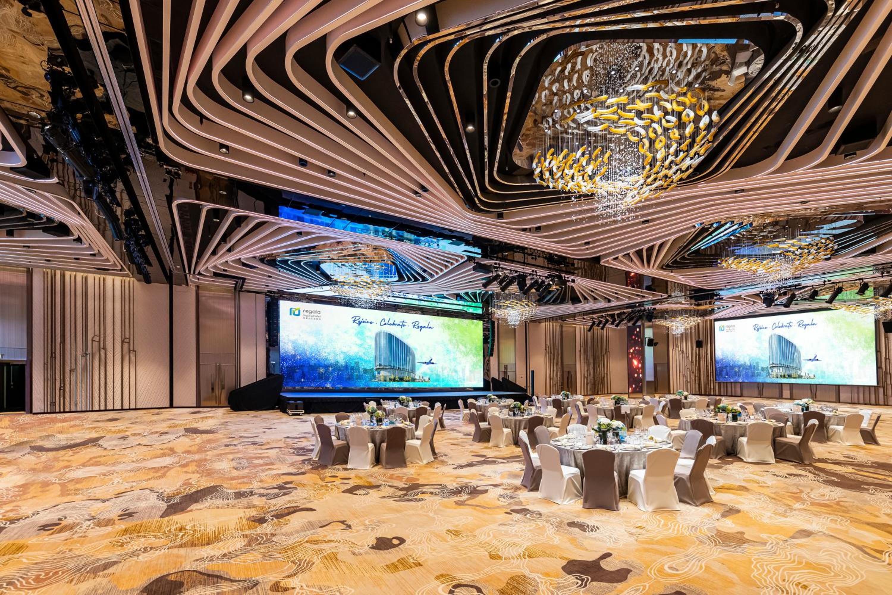 Regala Skycity Hotel by Regal Hotels