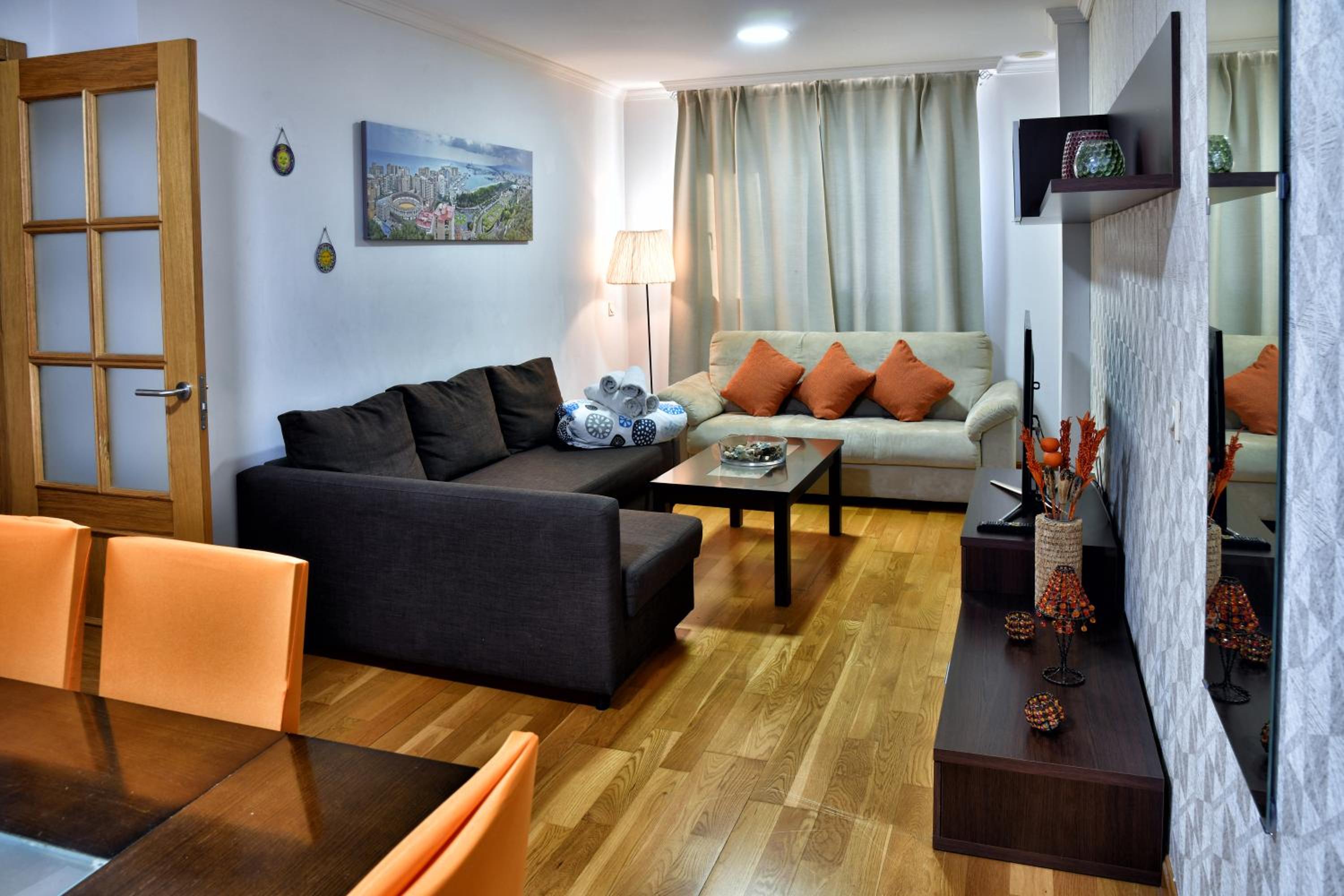 WonderStays Apartamentos La Estación