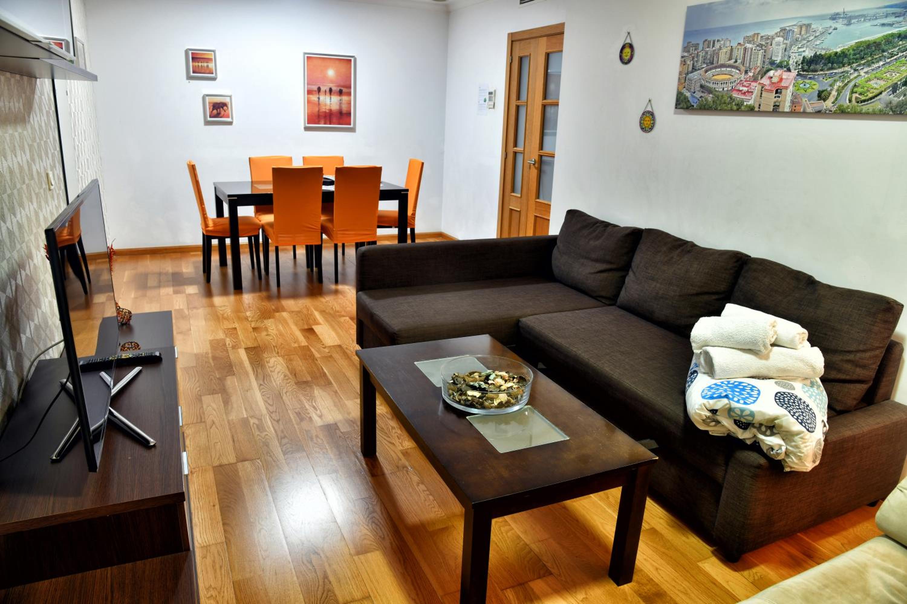 WonderStays Apartamentos La Estación