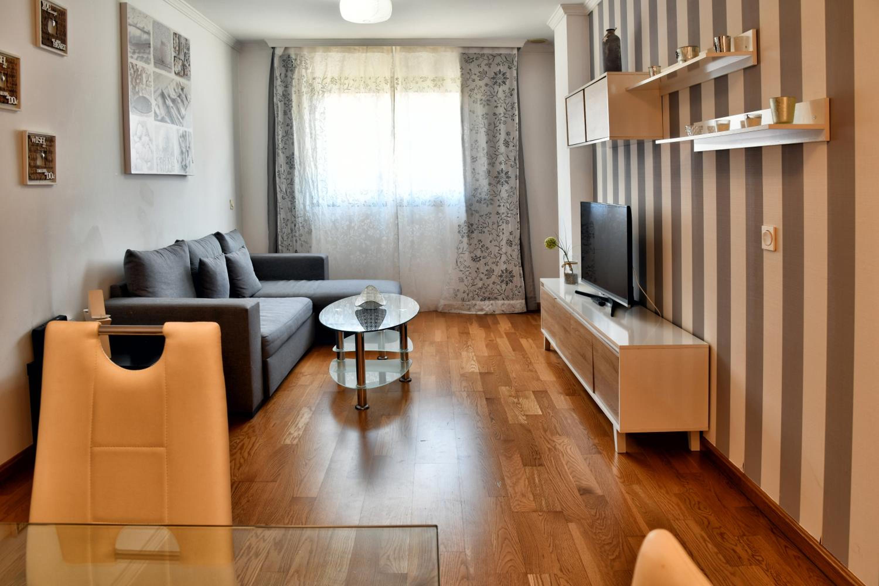 WonderStays Apartamentos La Estación
