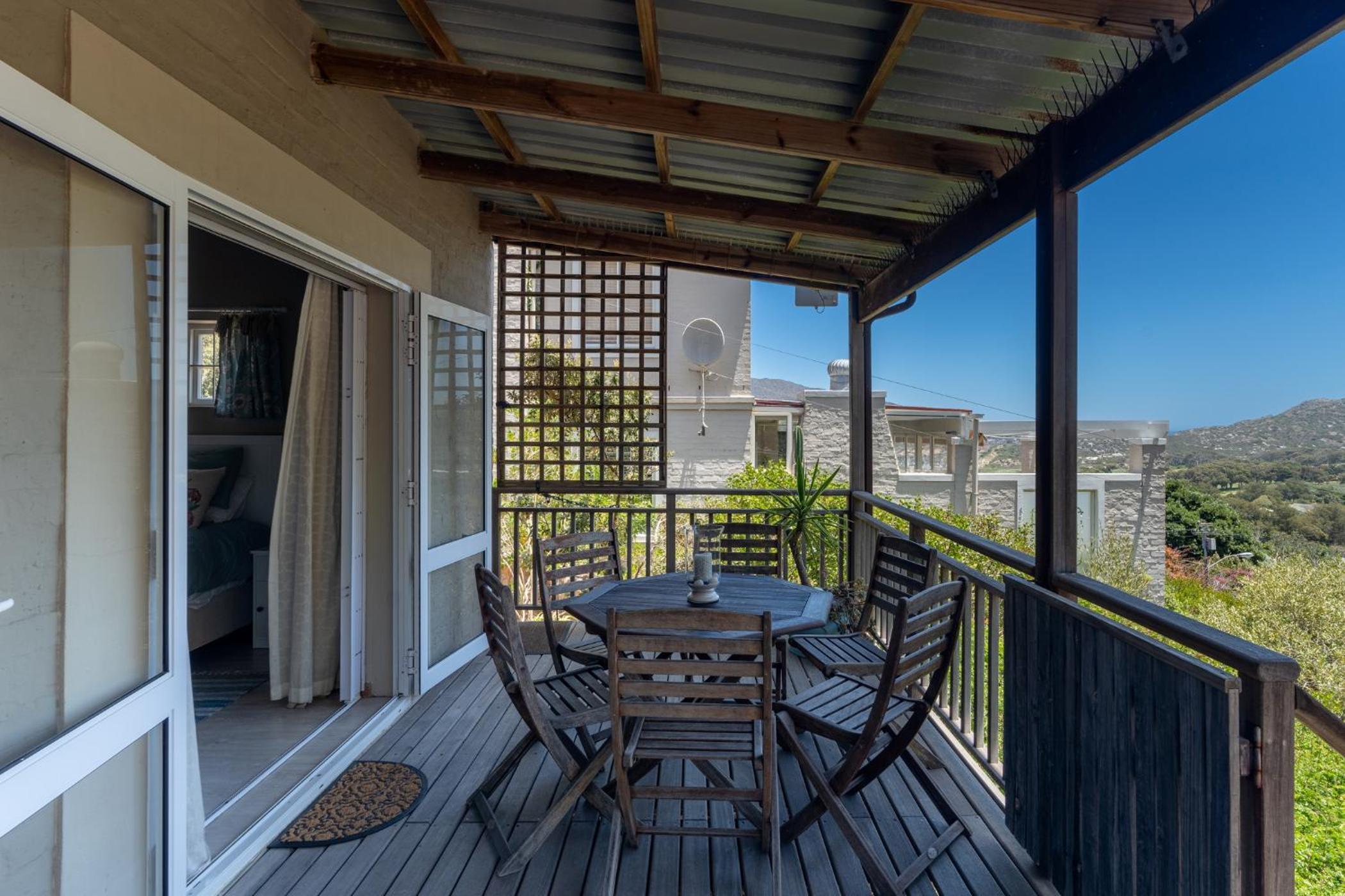 Tweni Cottage view 4