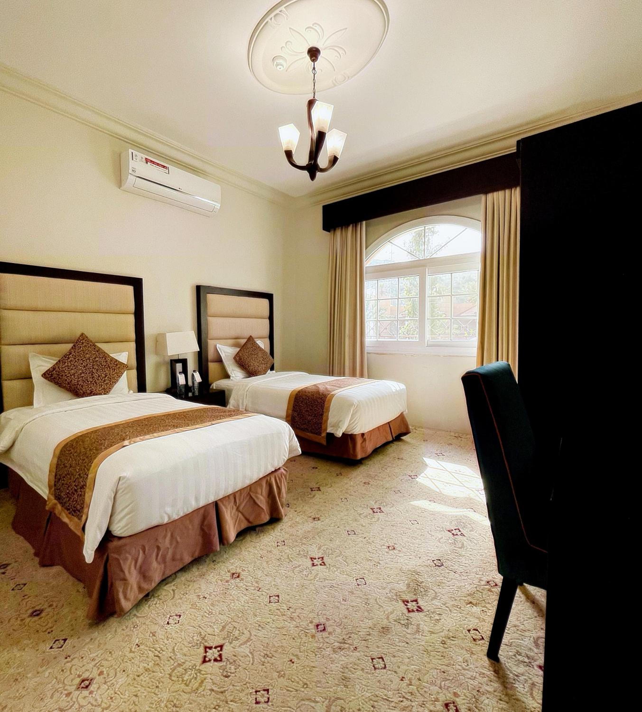 Meral Oasis Hotel Villas