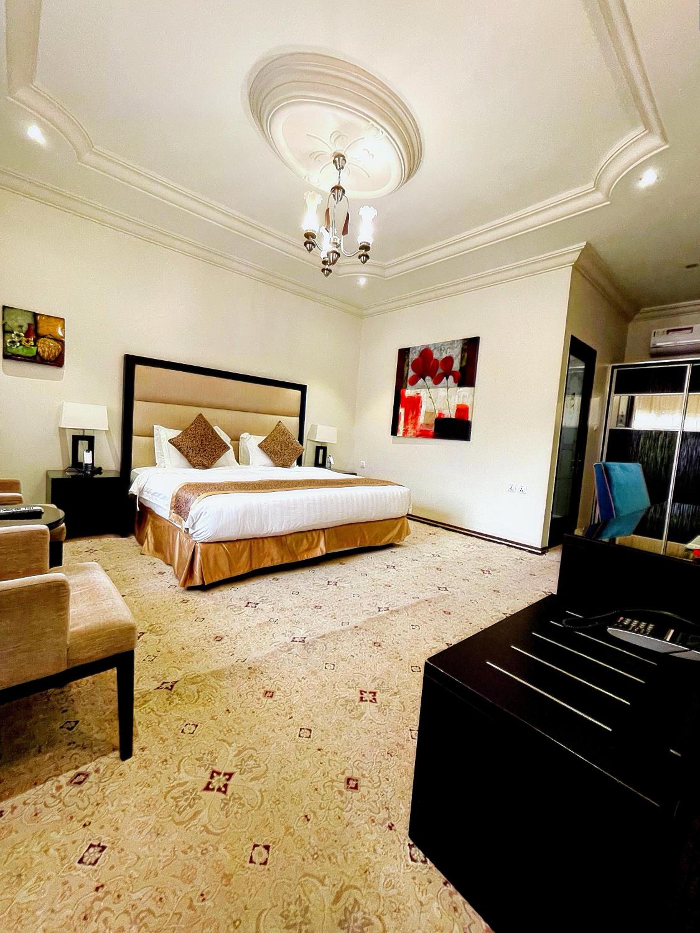 Meral Oasis Hotel Villas