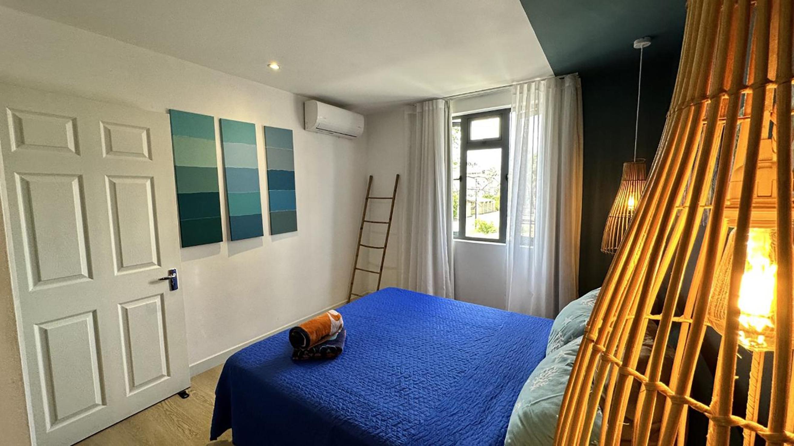 Les Cerisiers - Beach Apartment with Pool, Few Steps to the Beach