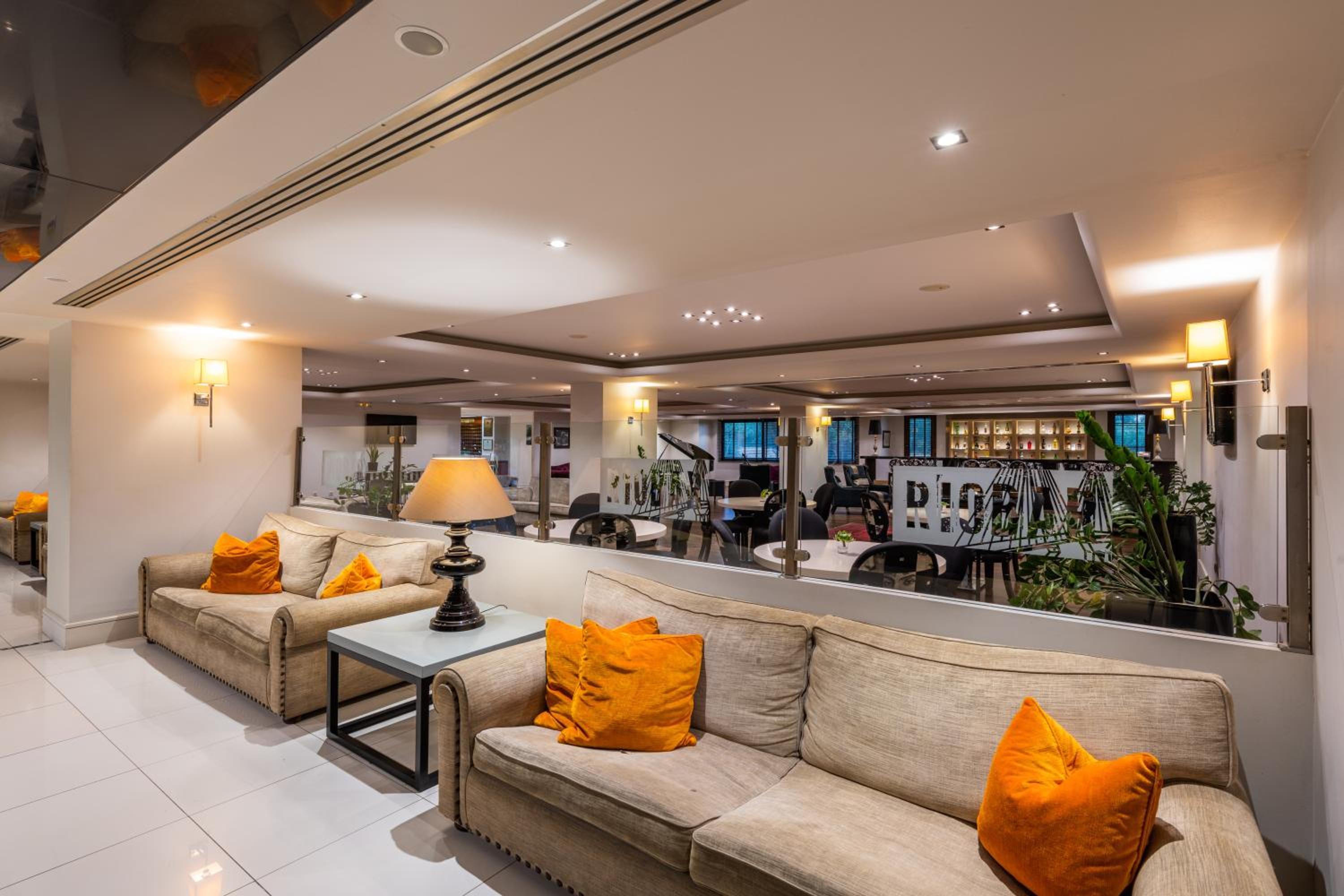 lounge