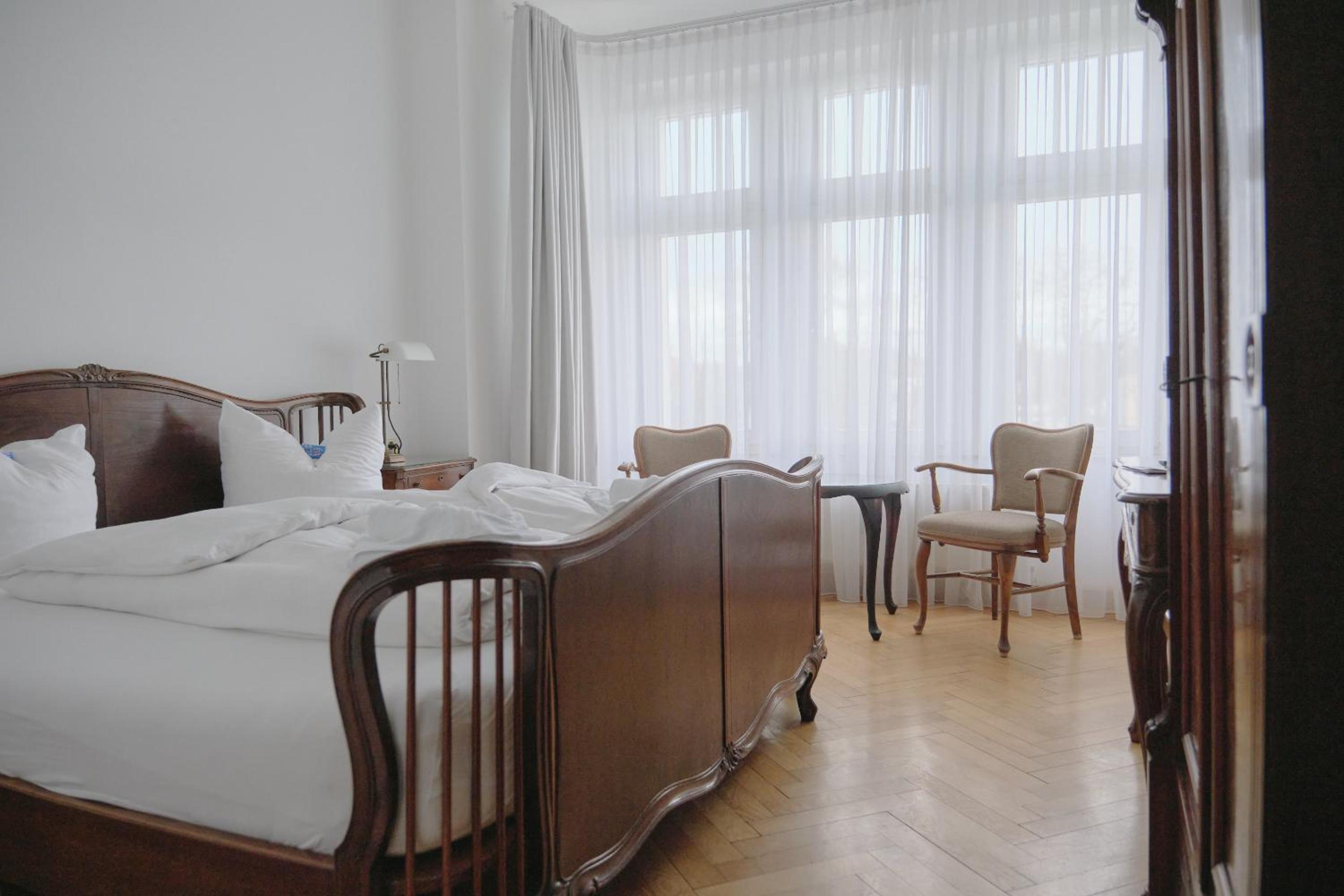Leipzig Vacations - Jahrhunderthotel Leipzig - Property Image 1