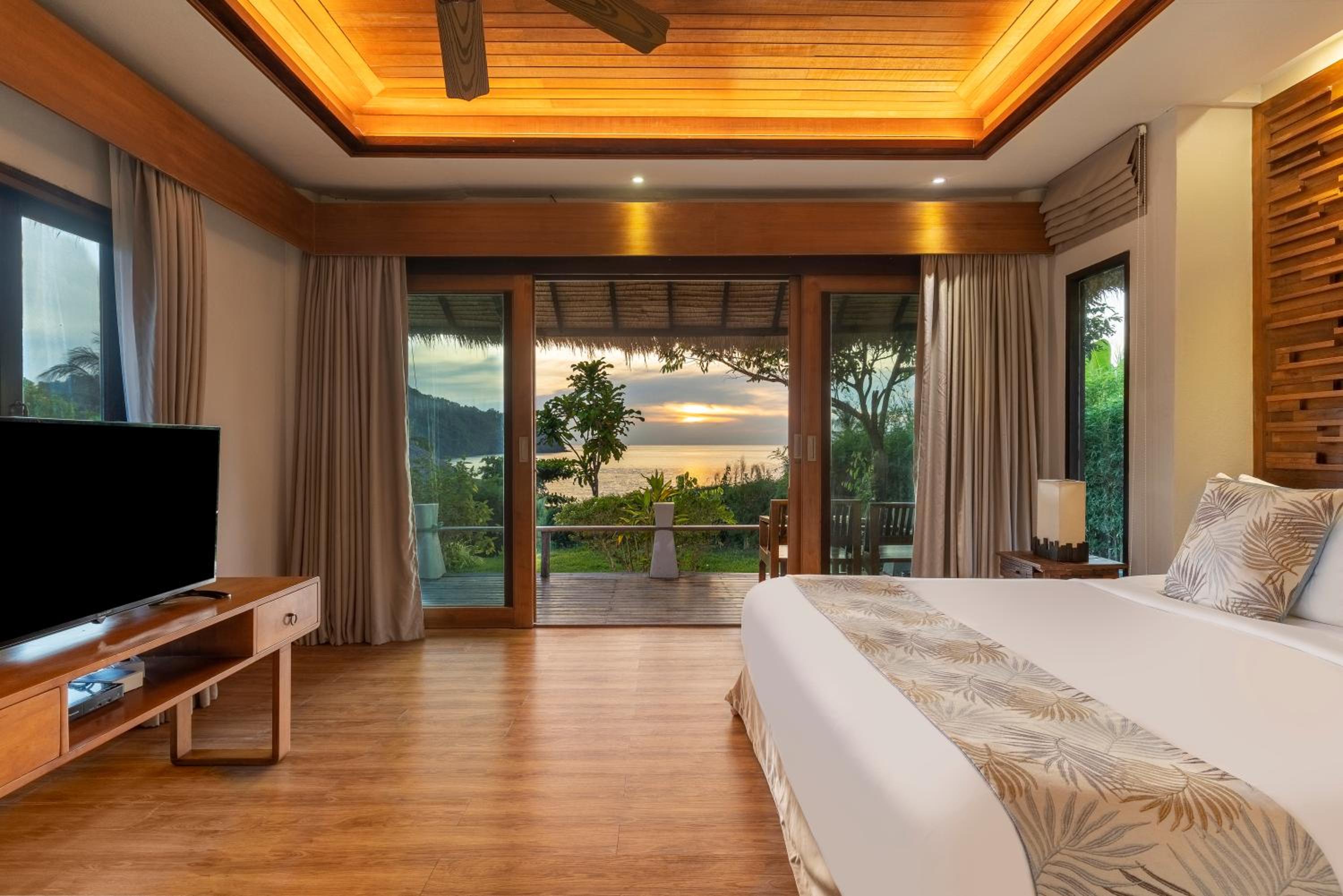 The Beach Natural Resort Koh Kood