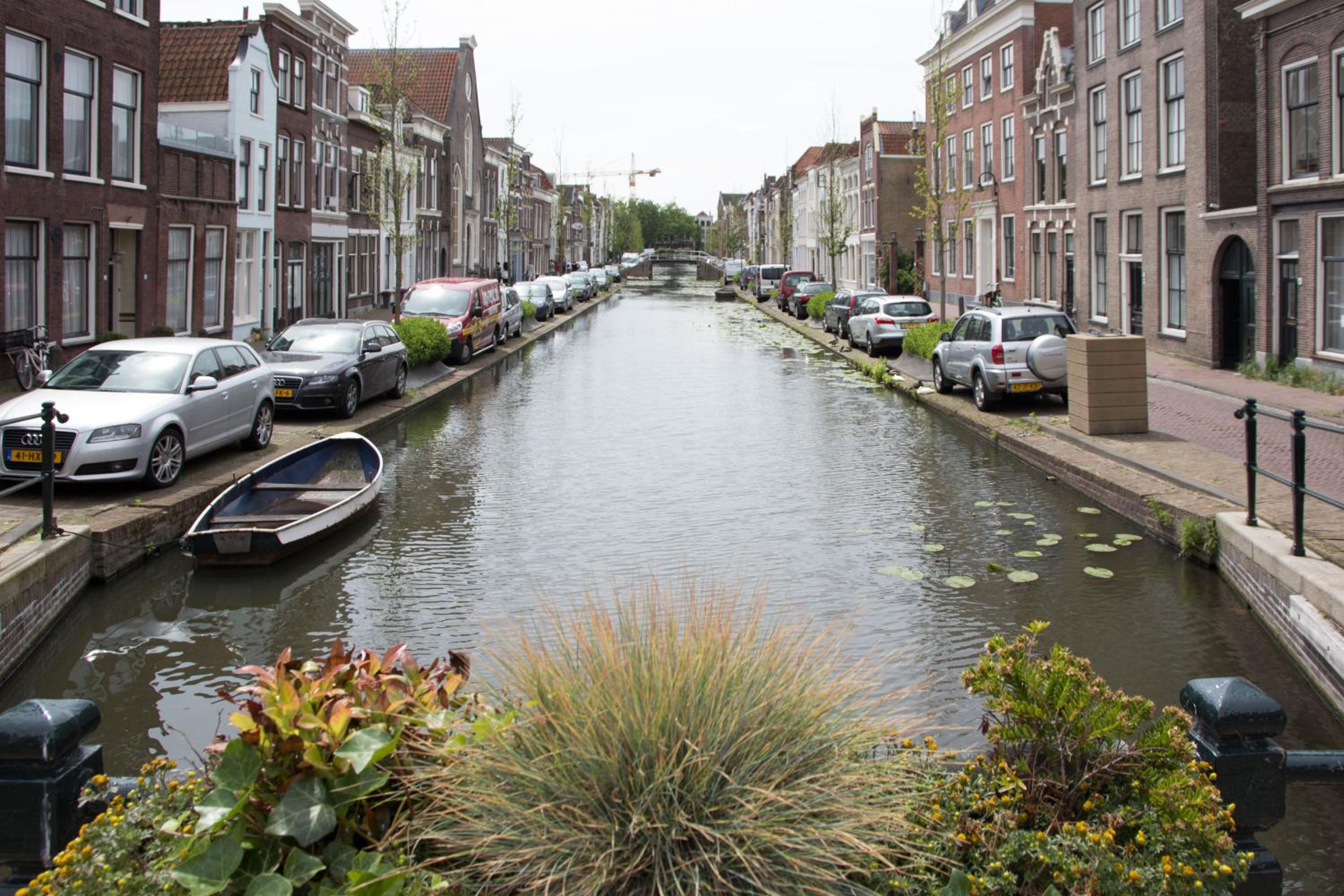 Canal House in Historic City Center Gouda view 3
