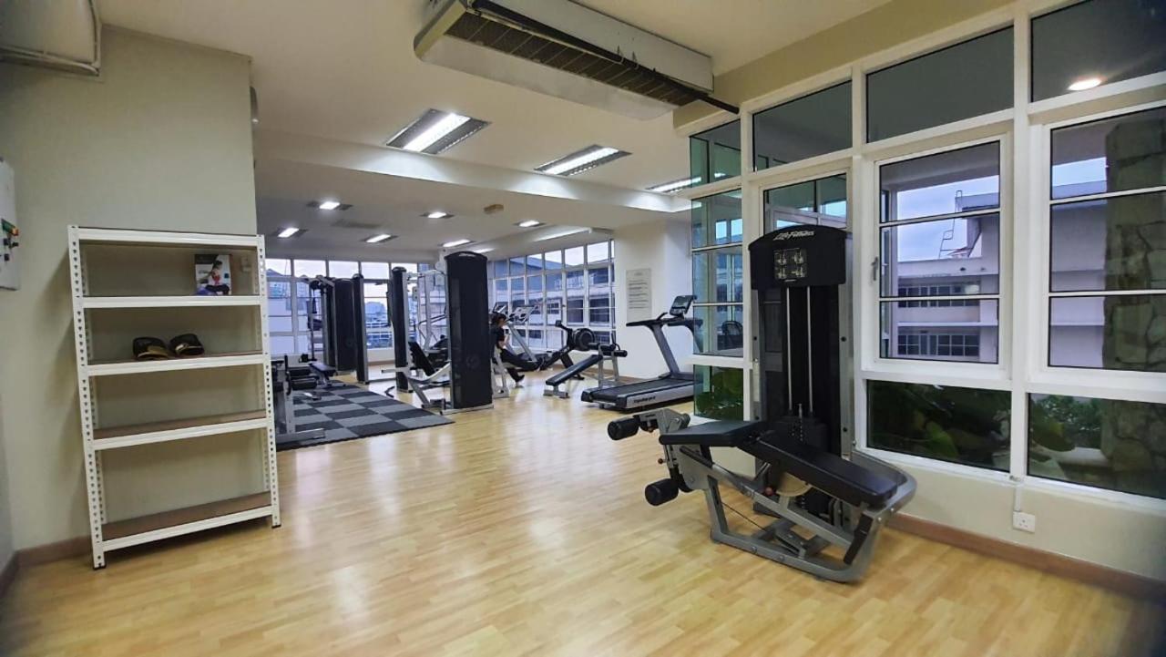 Homestay Jalan Tun Razak walking distance IJN, HKL, MRT Raja Uda, PUSRAWI, KPJ, PERKESO, Istana Budaya Гостевой дом Куала-Лумпур โฮมสเตย์ กัวลาลัมเปอร์
