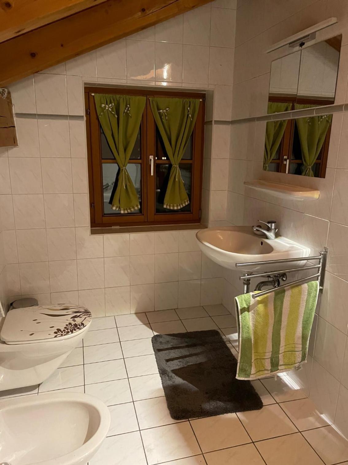 Dachgeschosswohnung mit traumhaftem Zugspitzblick bei Garmisch