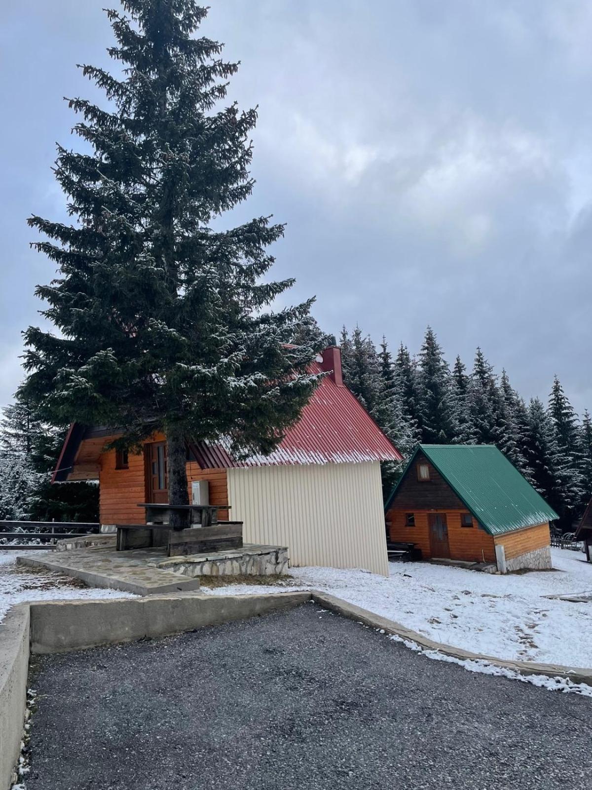Bungalows Krstajić view 4