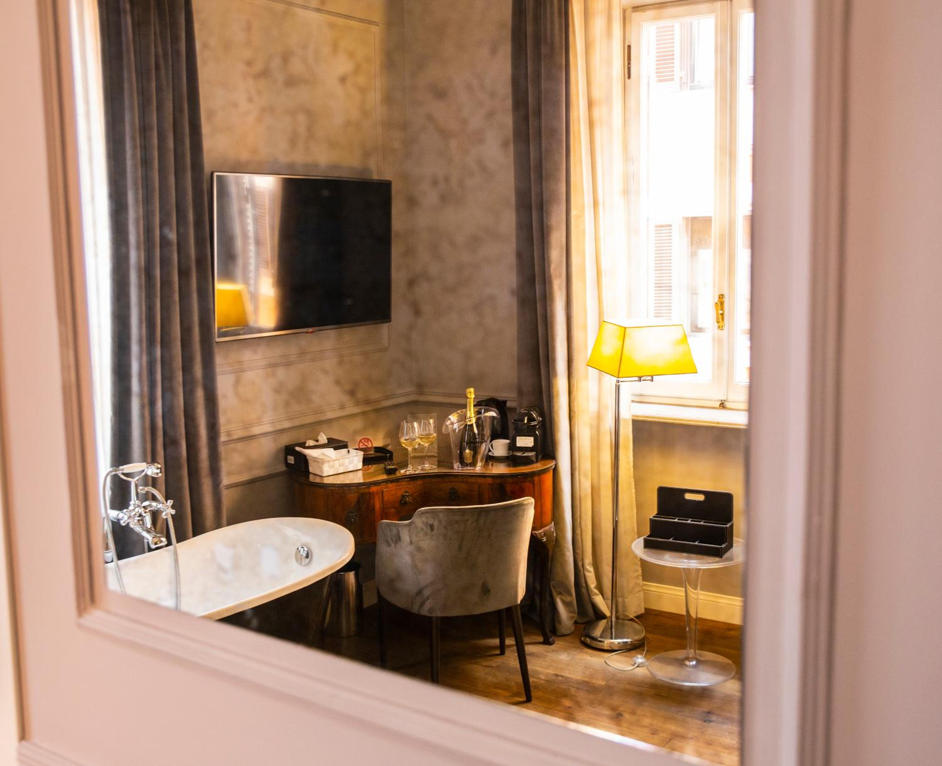hotel room