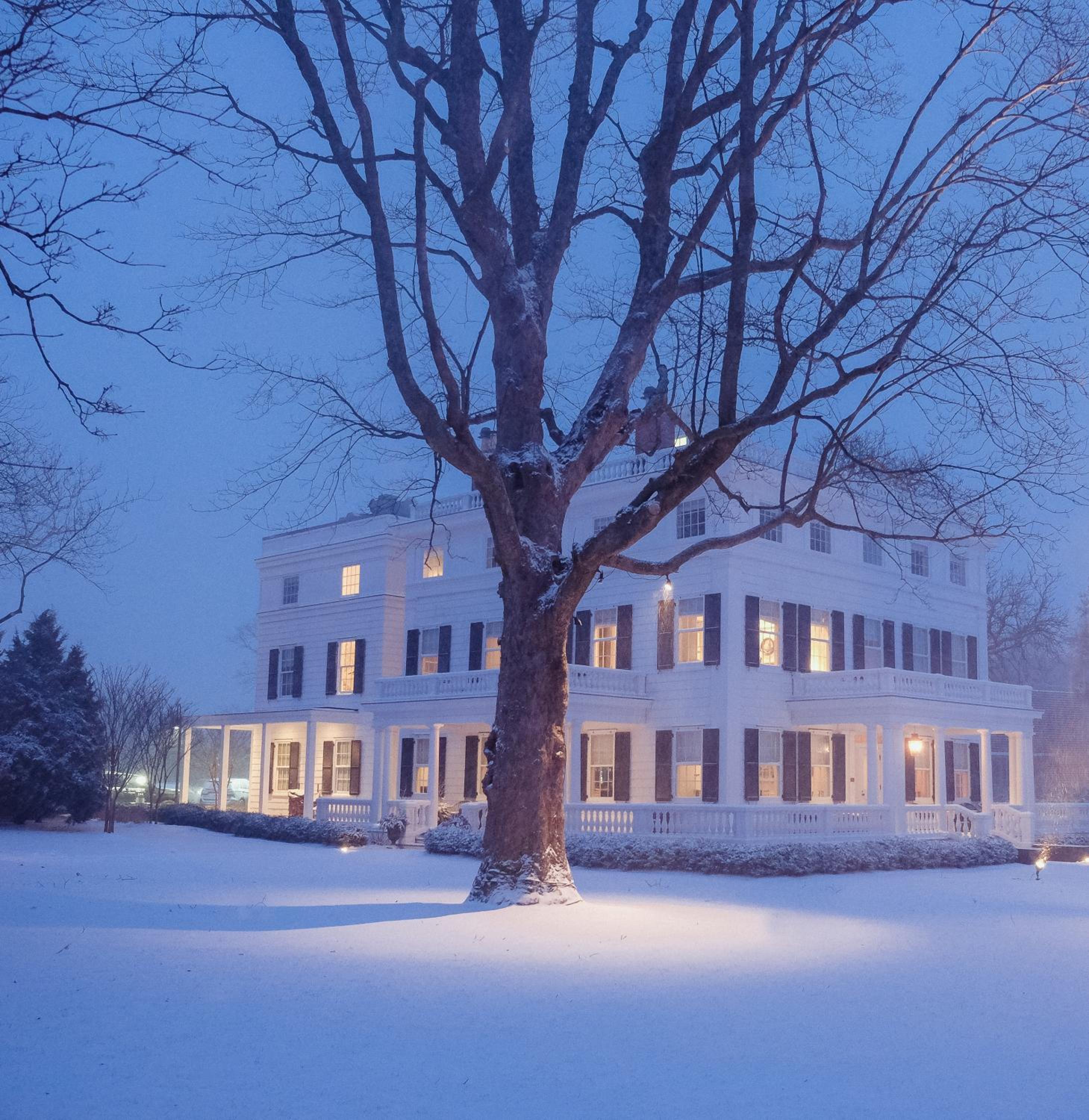 Topping Rose House
