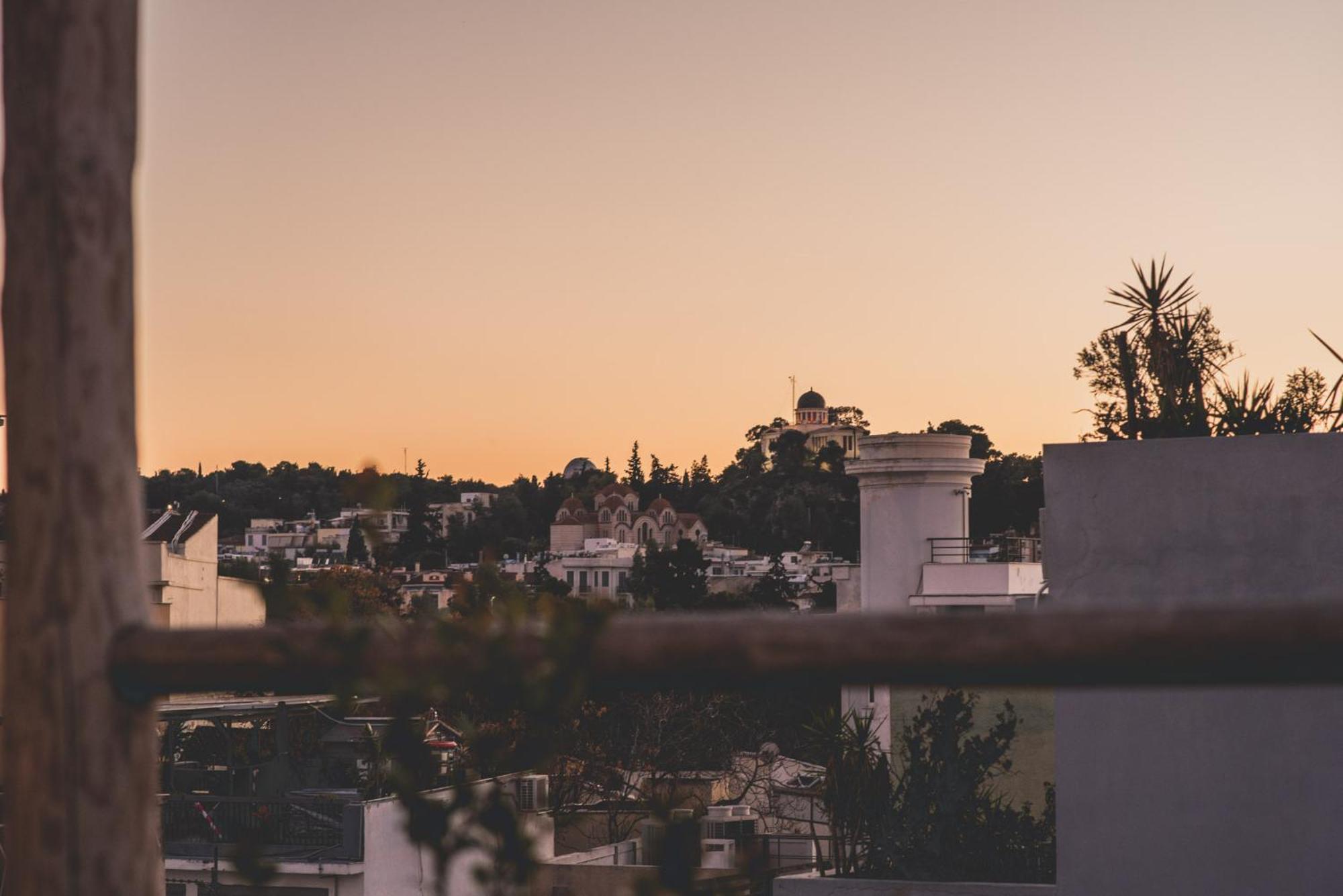 Luxury Apartment with Acropolis view Terrace and Jacuzzi in the Heart of Athens - Living Stone Azurite