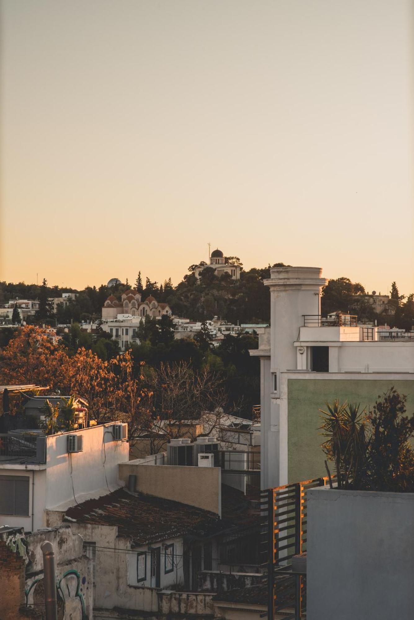 Luxury Apartment with Acropolis view Terrace and Jacuzzi in the Heart of Athens - Living Stone Azurite
