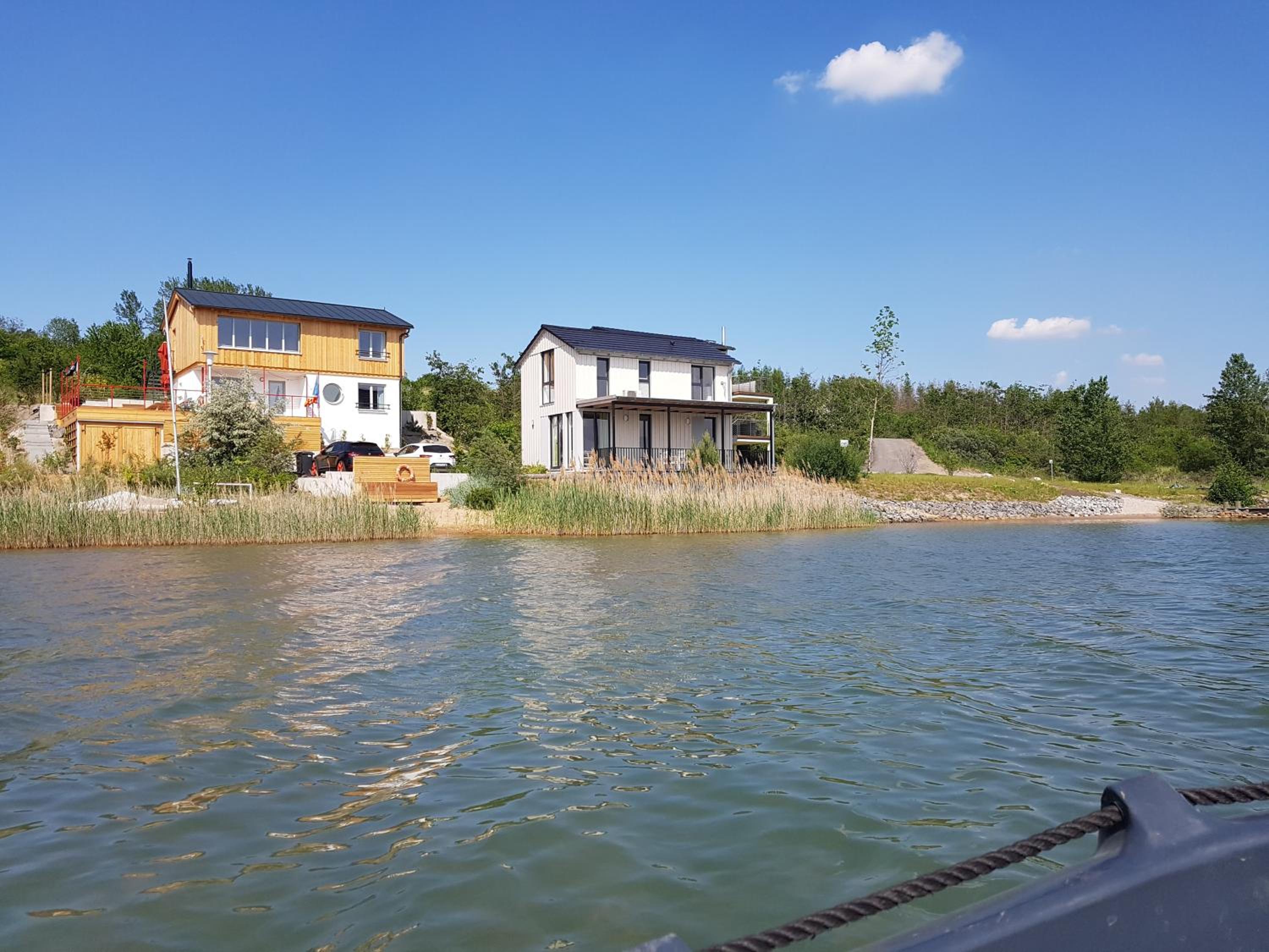Ferienhäuser am Nordufer des Hainer Sees