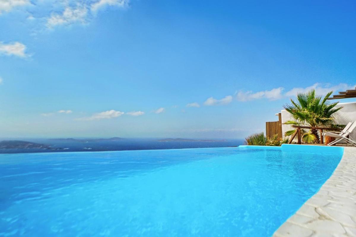 Zinas Villas