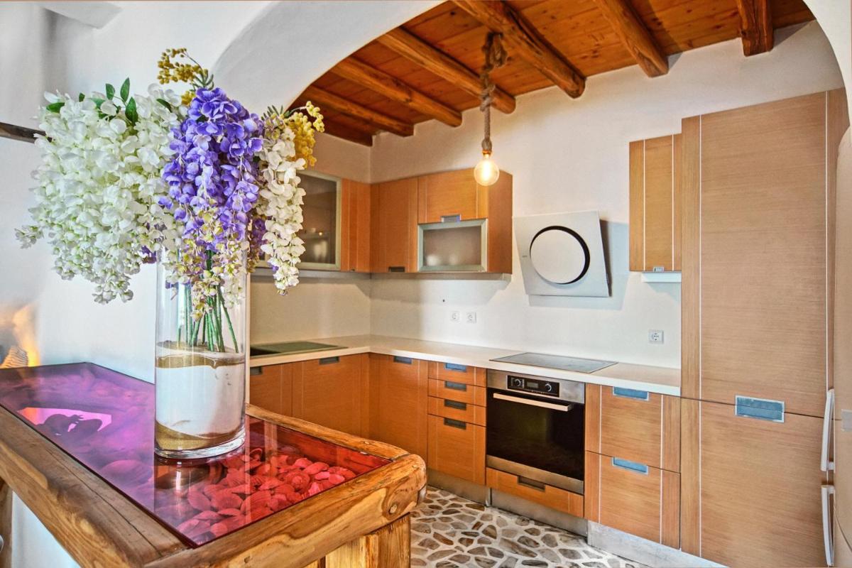 Zinas Villas