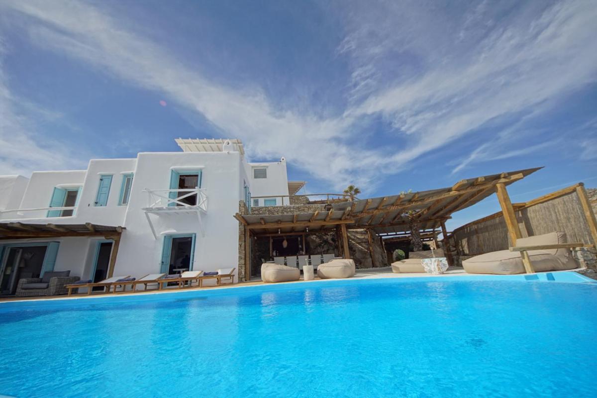 Zinas Villas