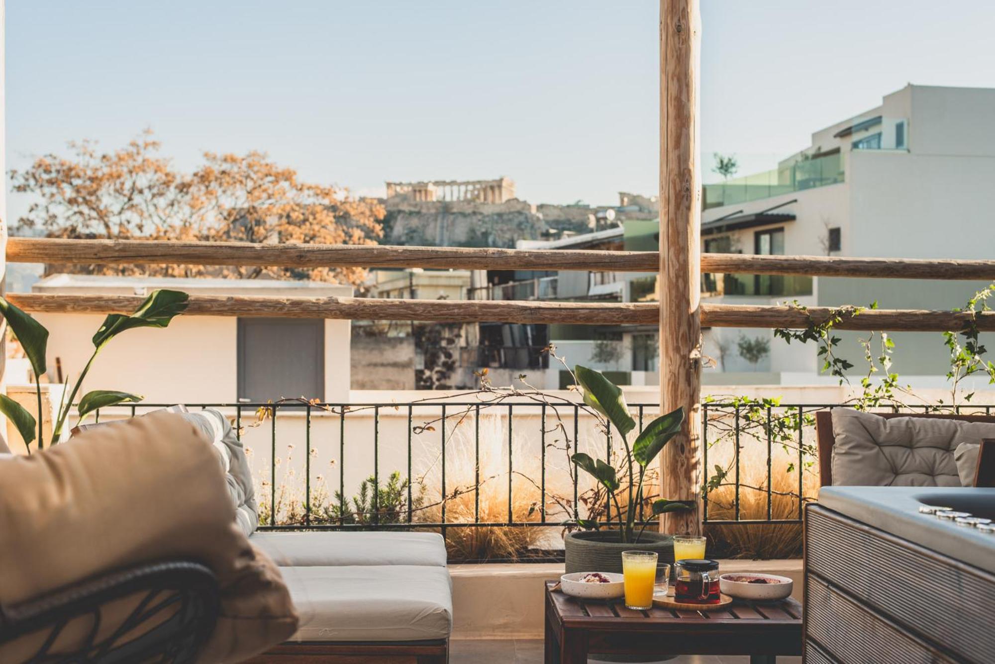 Luxury Apartment with Acropolis View Terrace and Jacuzzi - Living Stone Moonstone