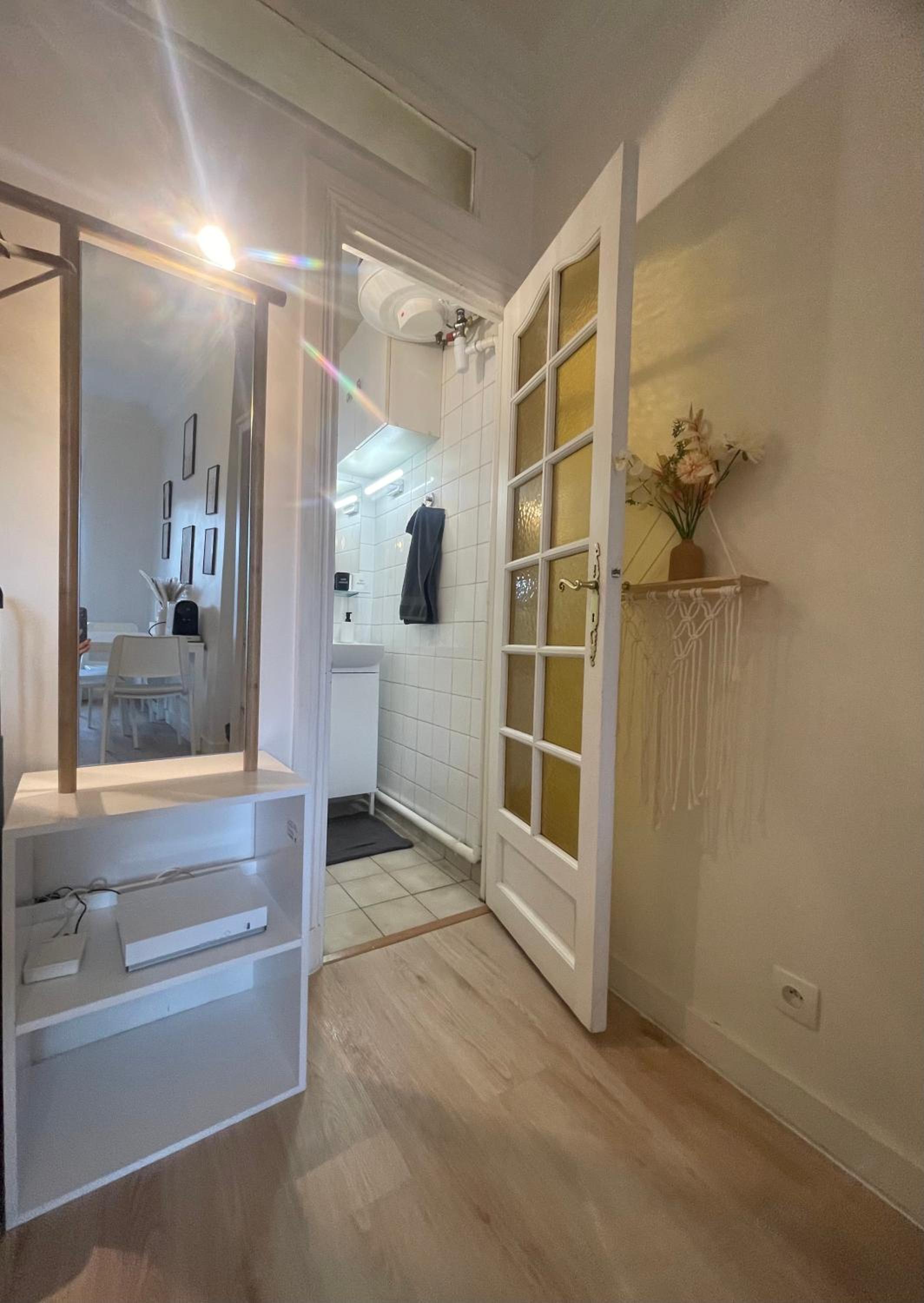 Charming Studio superb location in 7th district Paris