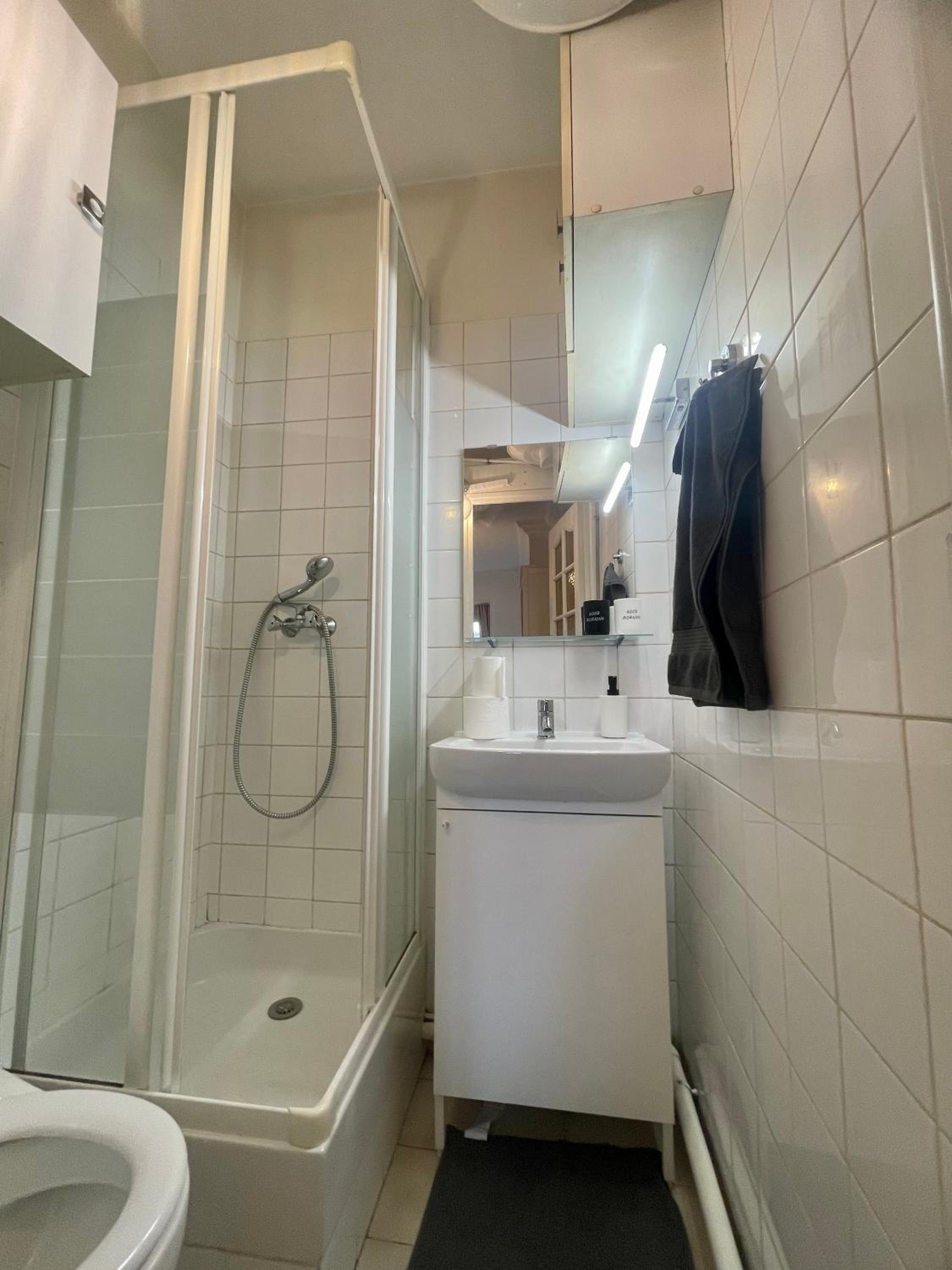 Charming Studio superb location in 7th district Paris