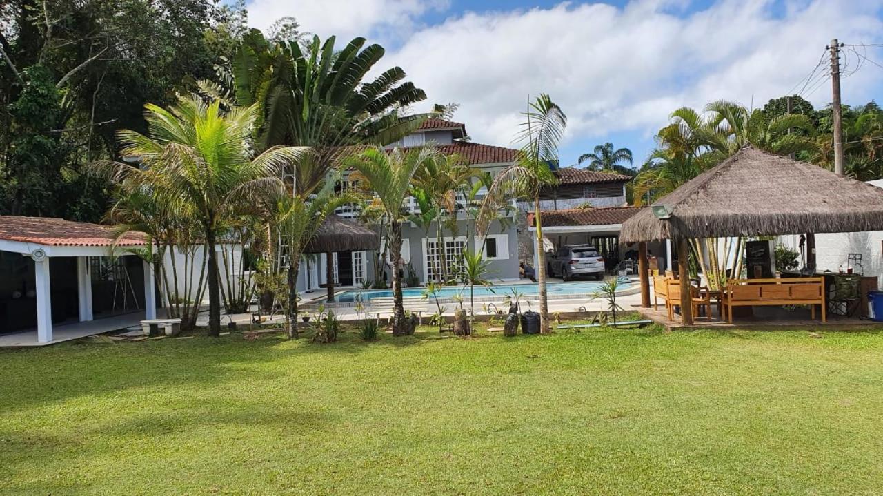Linda casa na Barra do Sahy 1 (Litoral Norte - SP)