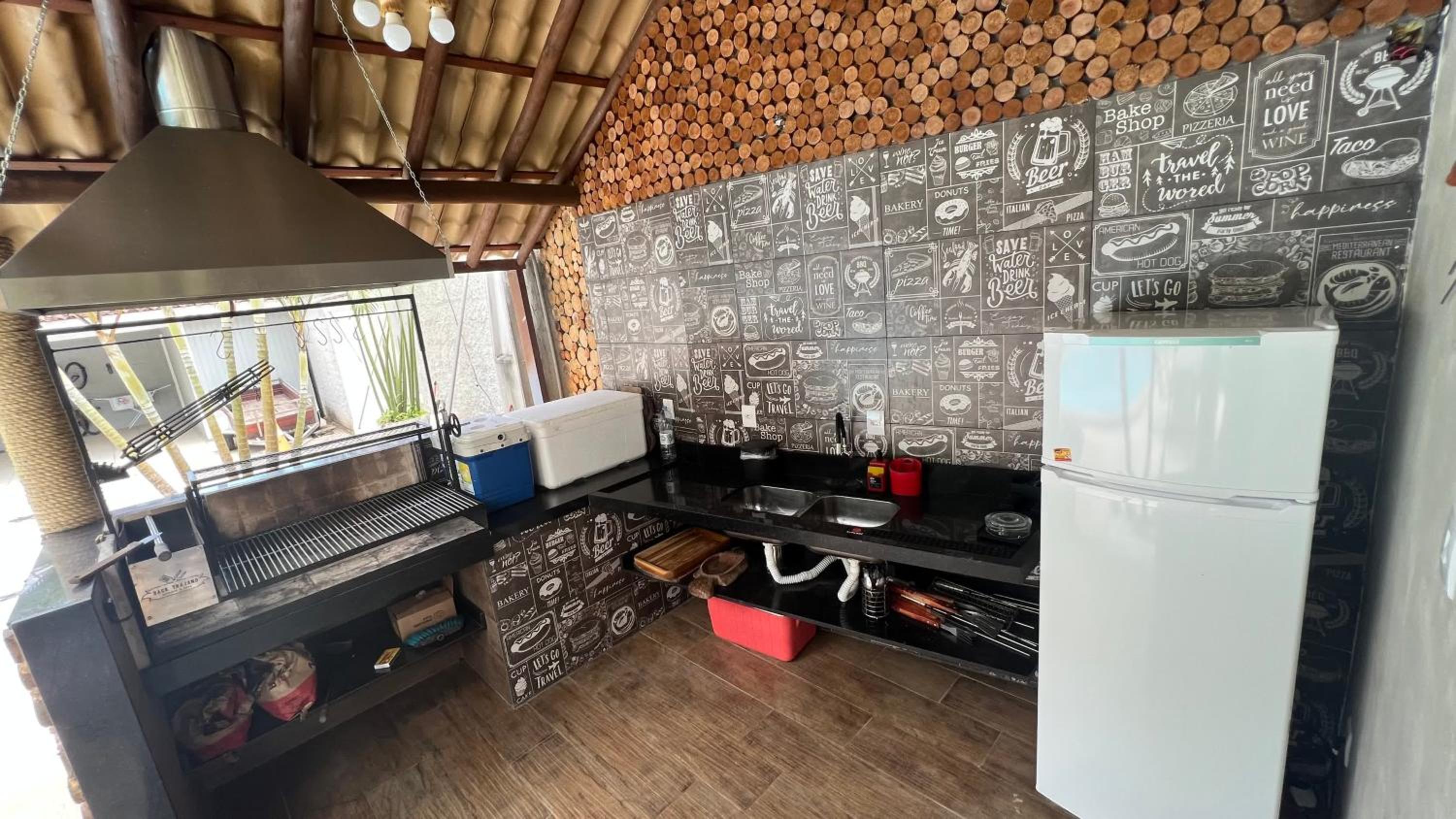Linda casa na Barra do Sahy 1 (Litoral Norte - SP)