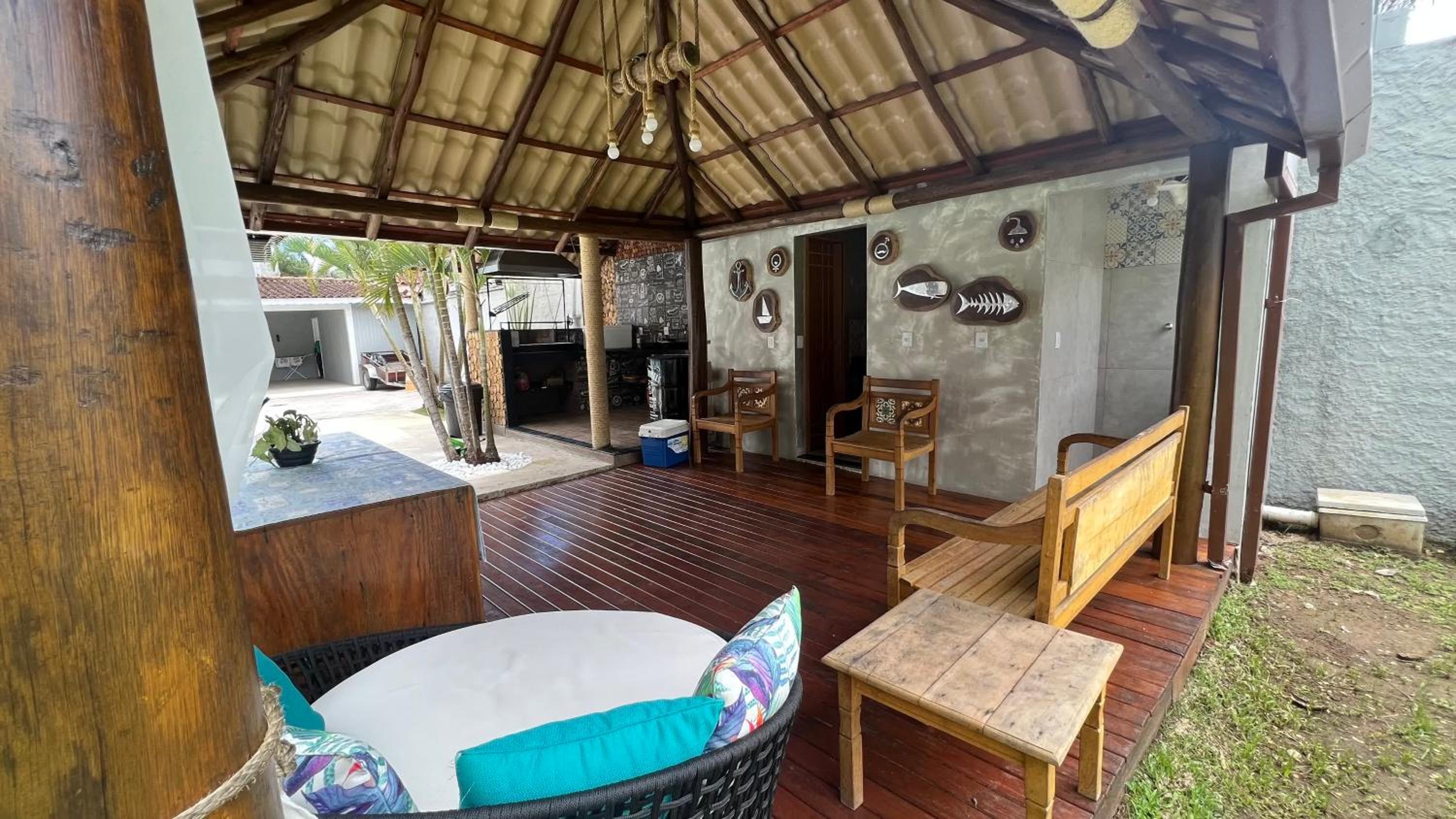 Linda casa na Barra do Sahy 1 (Litoral Norte - SP)