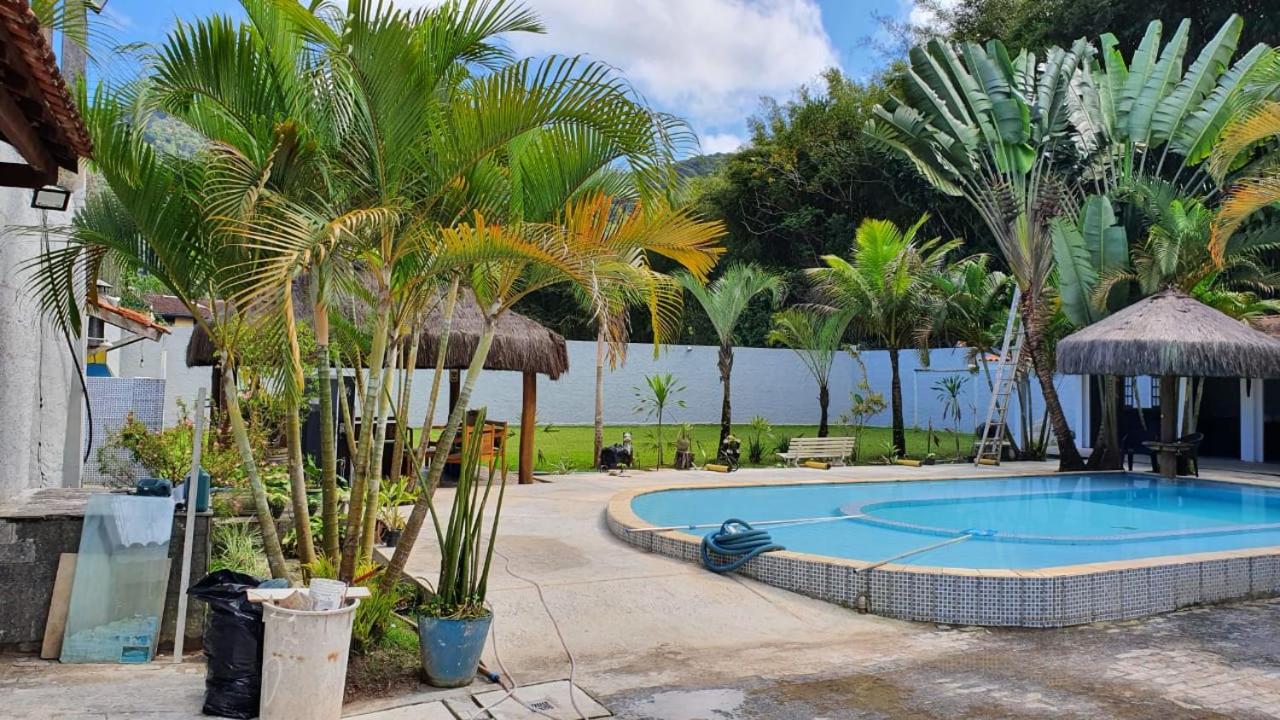 Linda casa na Barra do Sahy 1 (Litoral Norte - SP)