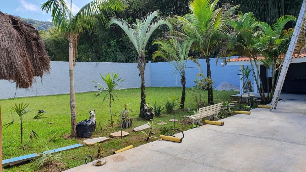 Linda casa na Barra do Sahy 1 (Litoral Norte - SP)