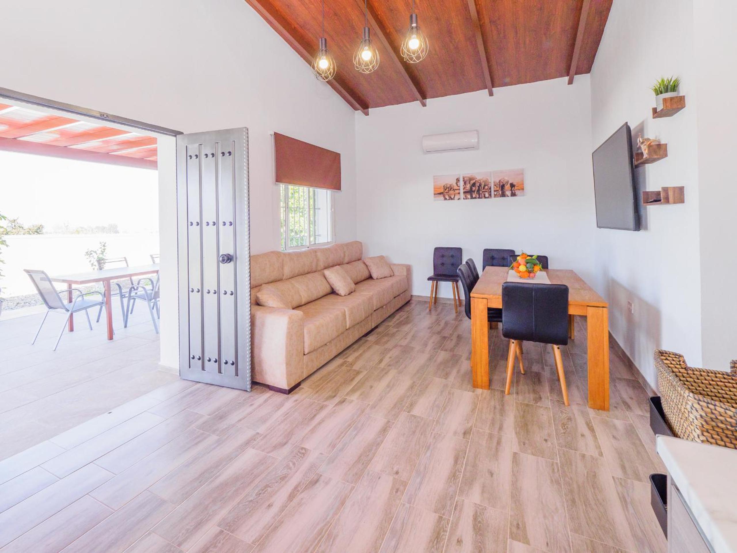 Cubo's Villa Marifran