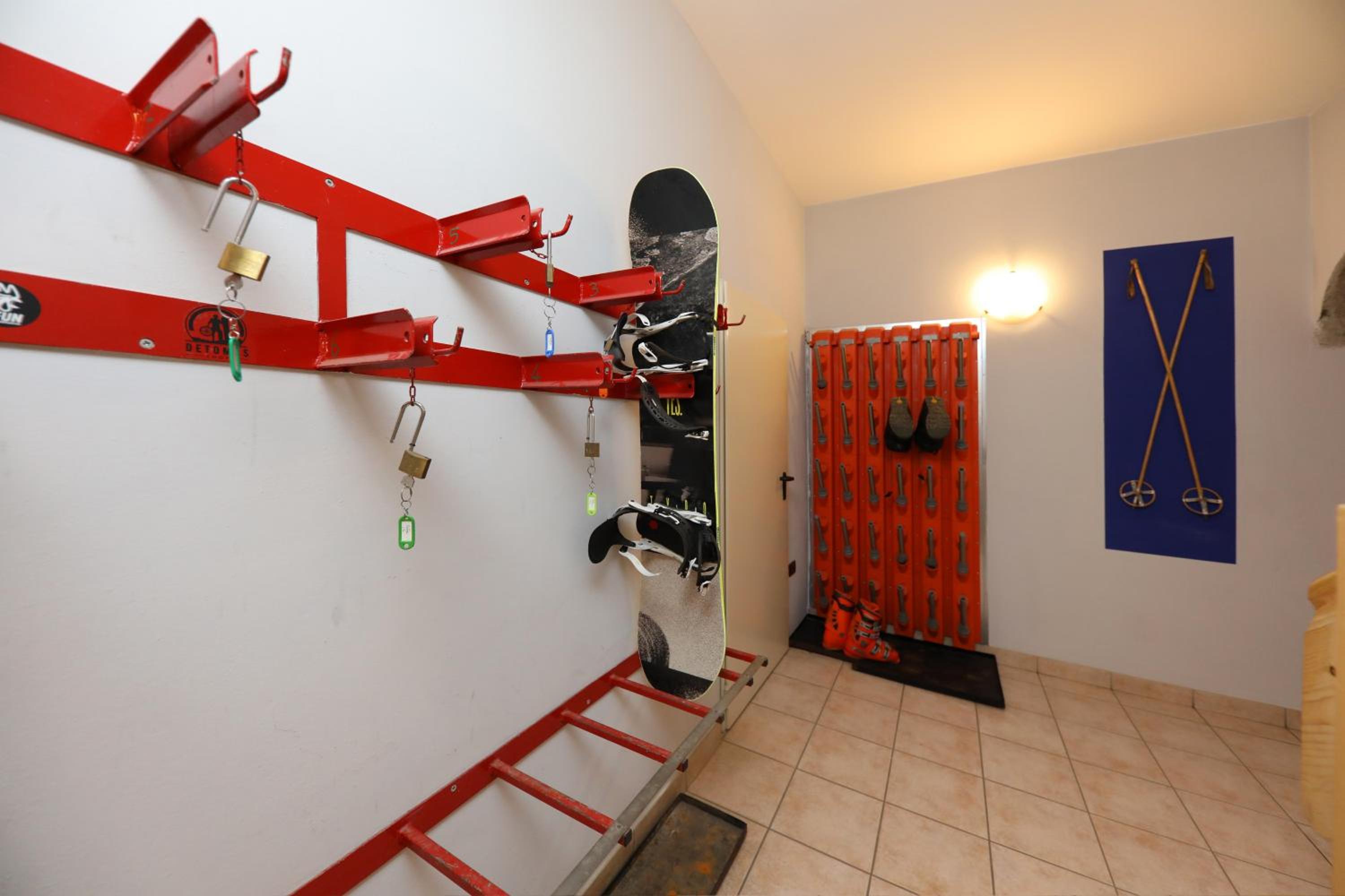 Photo 12