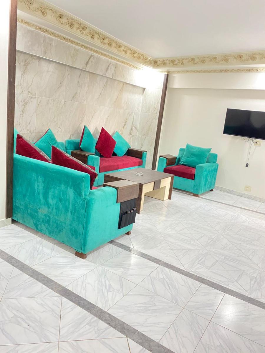 Hotel Zafero beach FAMILIES ONLY - Image 1