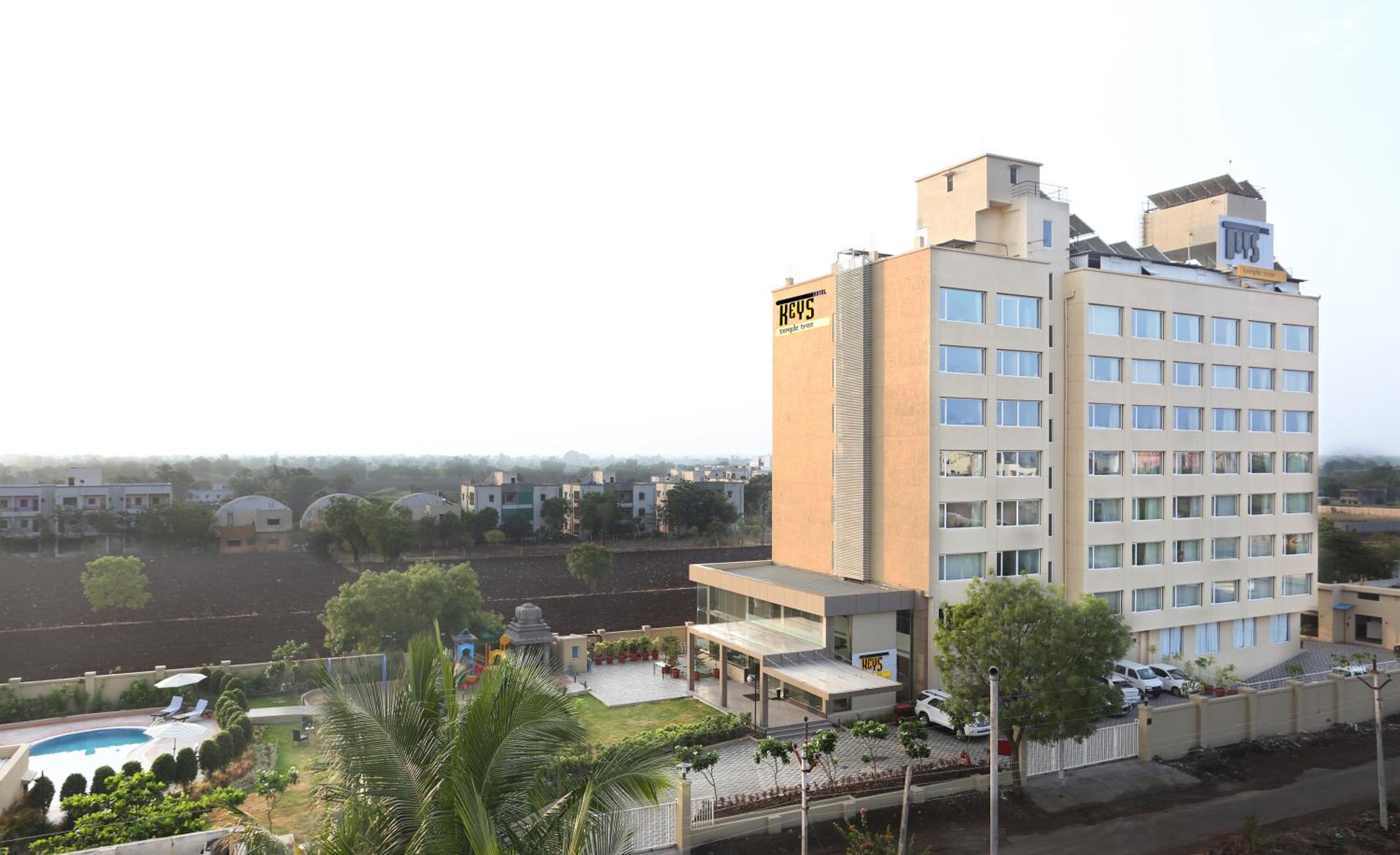Shirdi Vacations - Temple Tree Hotel Shirdi - Property Image 12