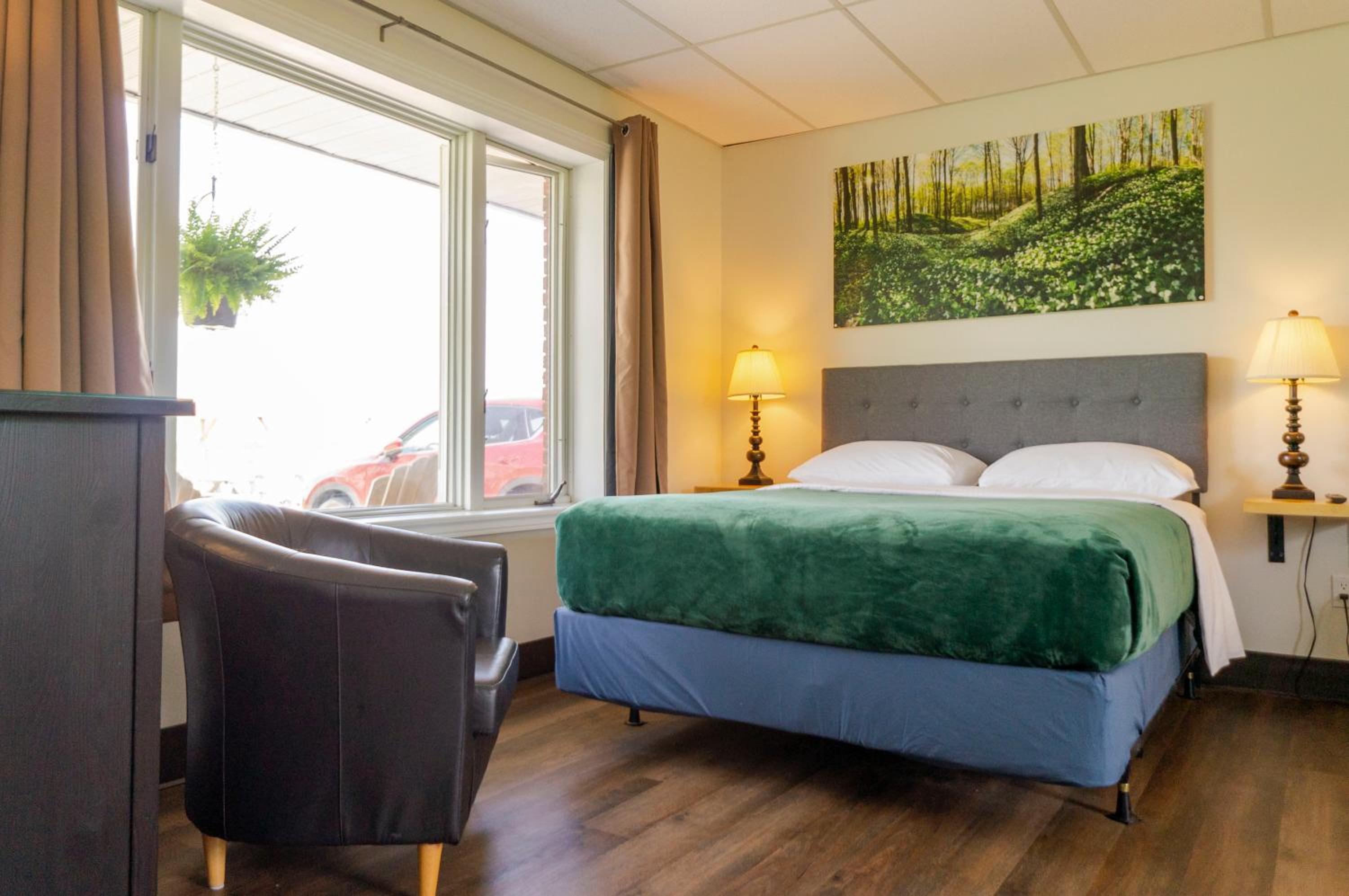 Wayside Motel Manitoulin
