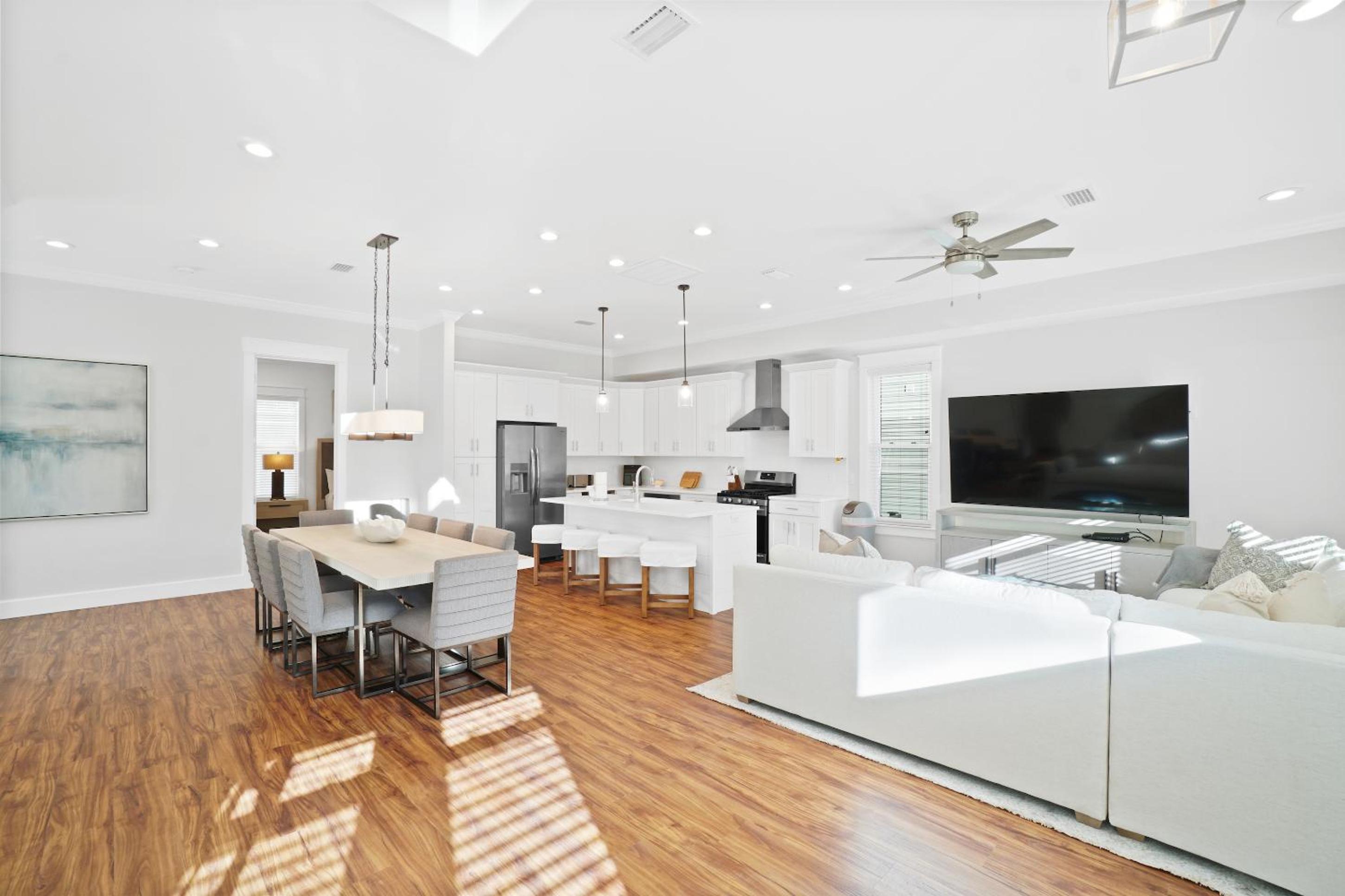 30A Beach House - Summer Lovin' by Panhandle Getaways