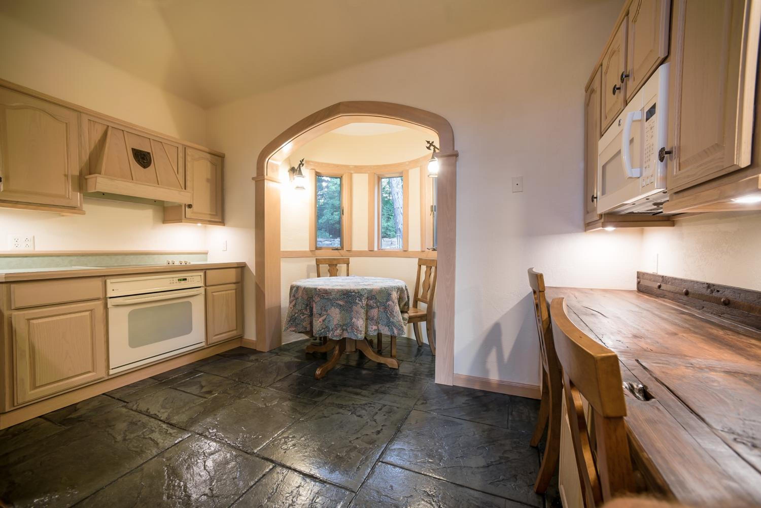 HIGHLANDS CASTLE overlooking Lake George plus 2 other CASTLES & SUITES