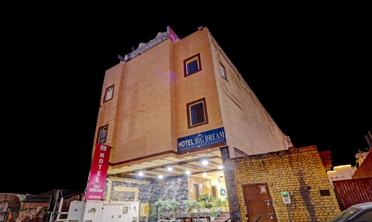 hotel building