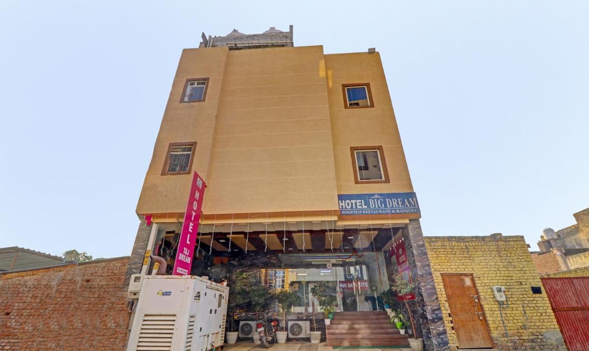 hotel building