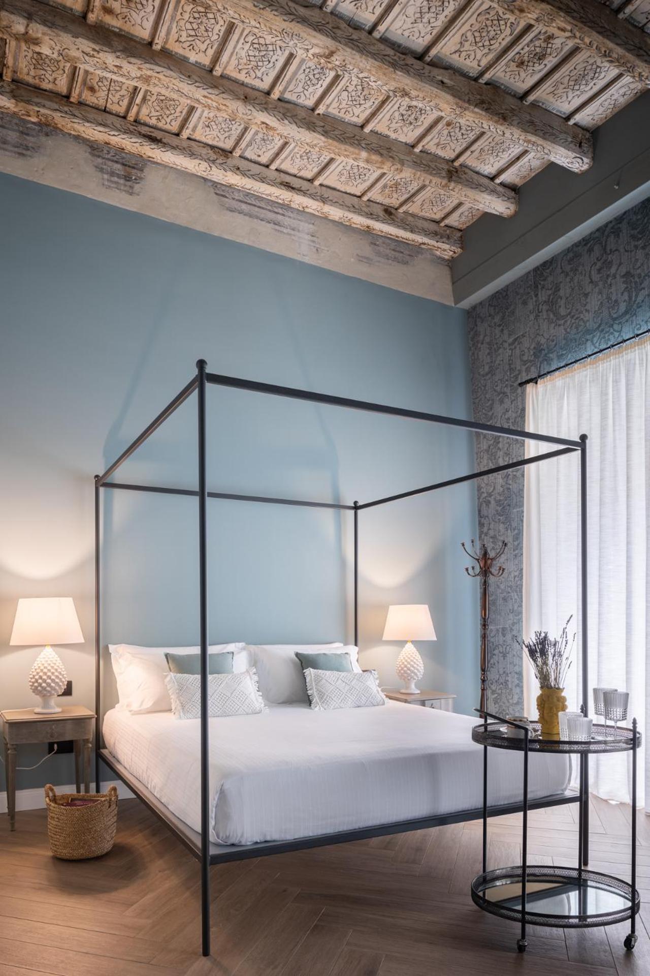 Vossia Luxury Rooms & Sicilian Living view 5
