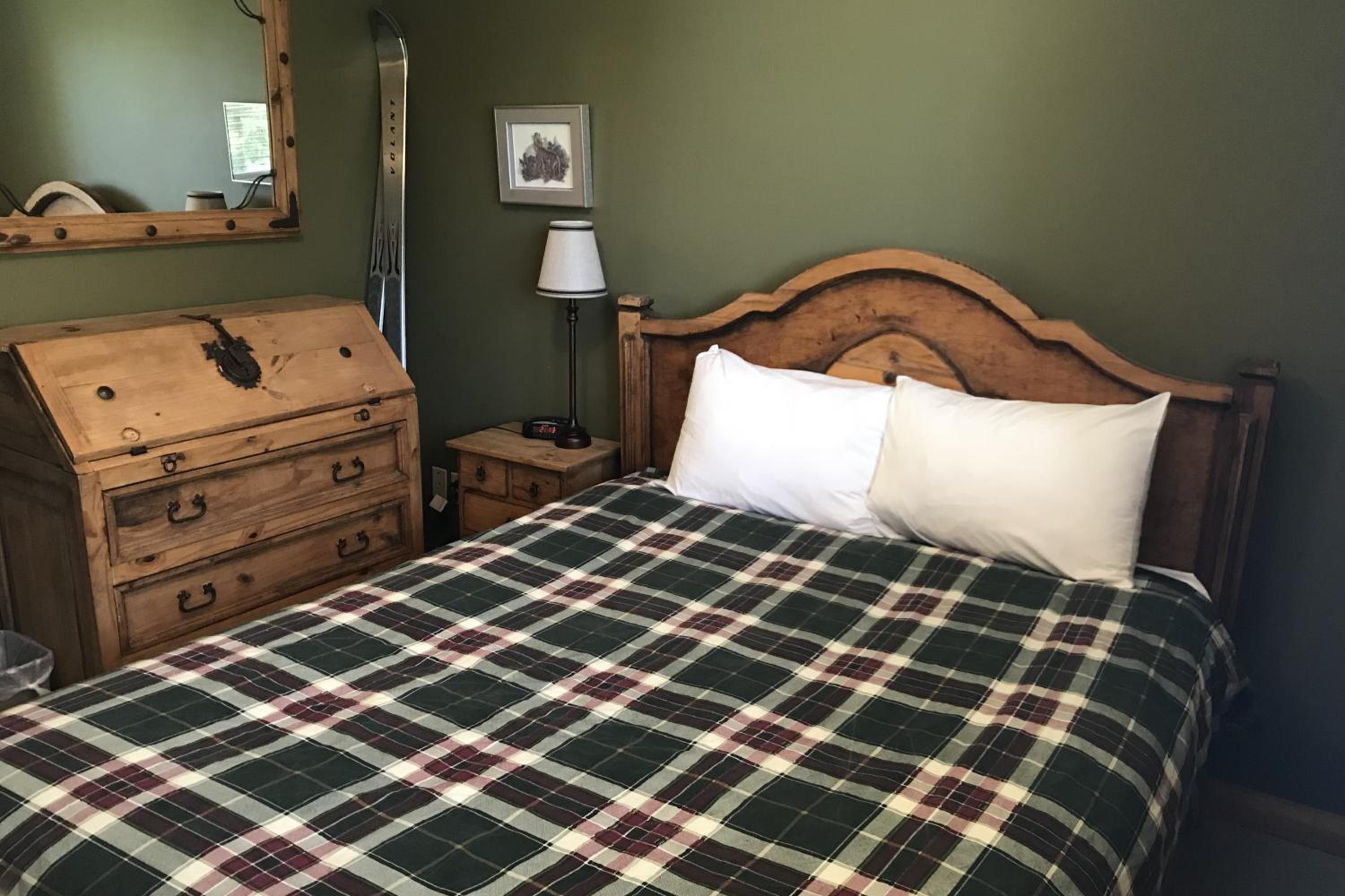 The Griz Inn by Park Vacation Management