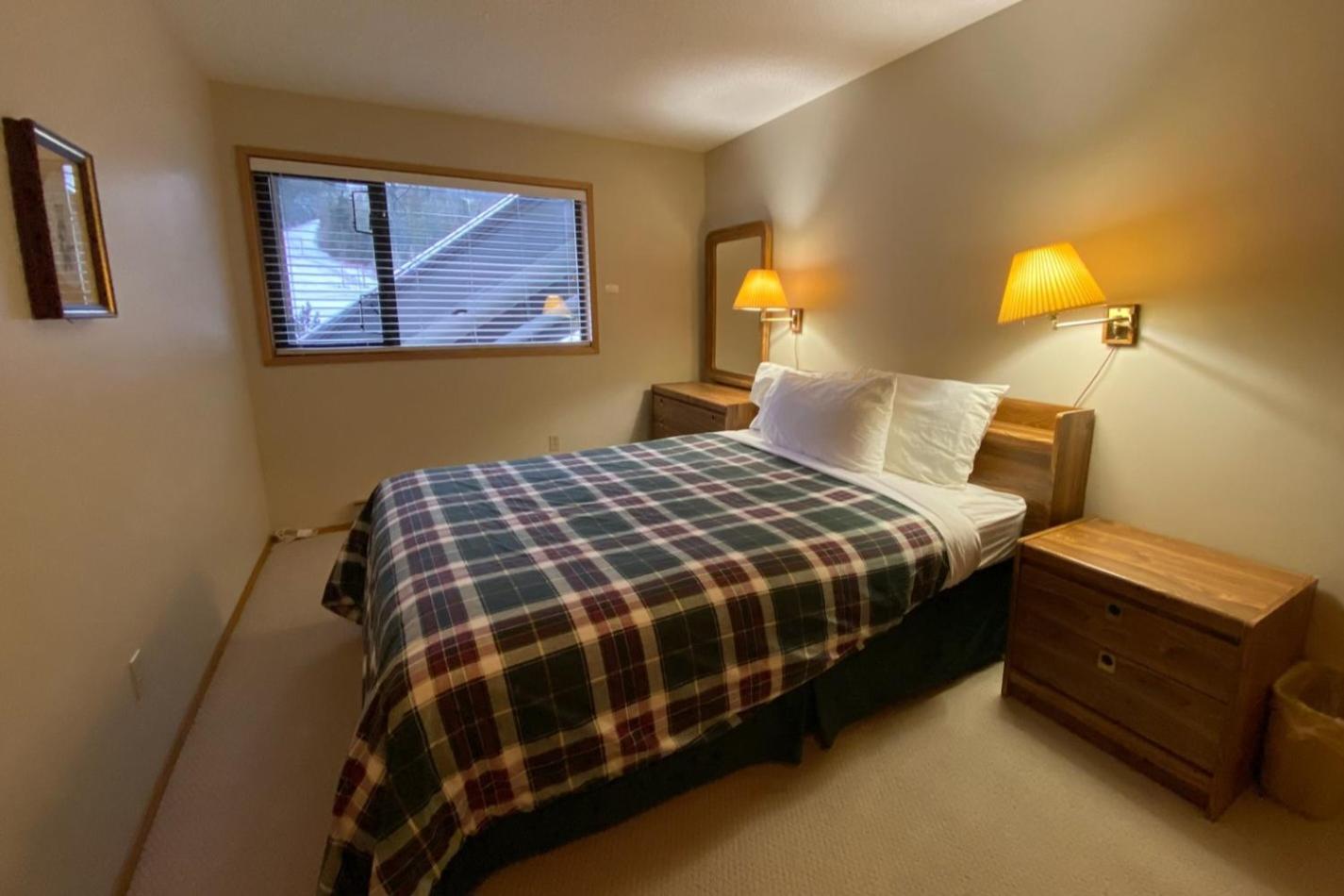 The Griz Inn by Park Vacation Management