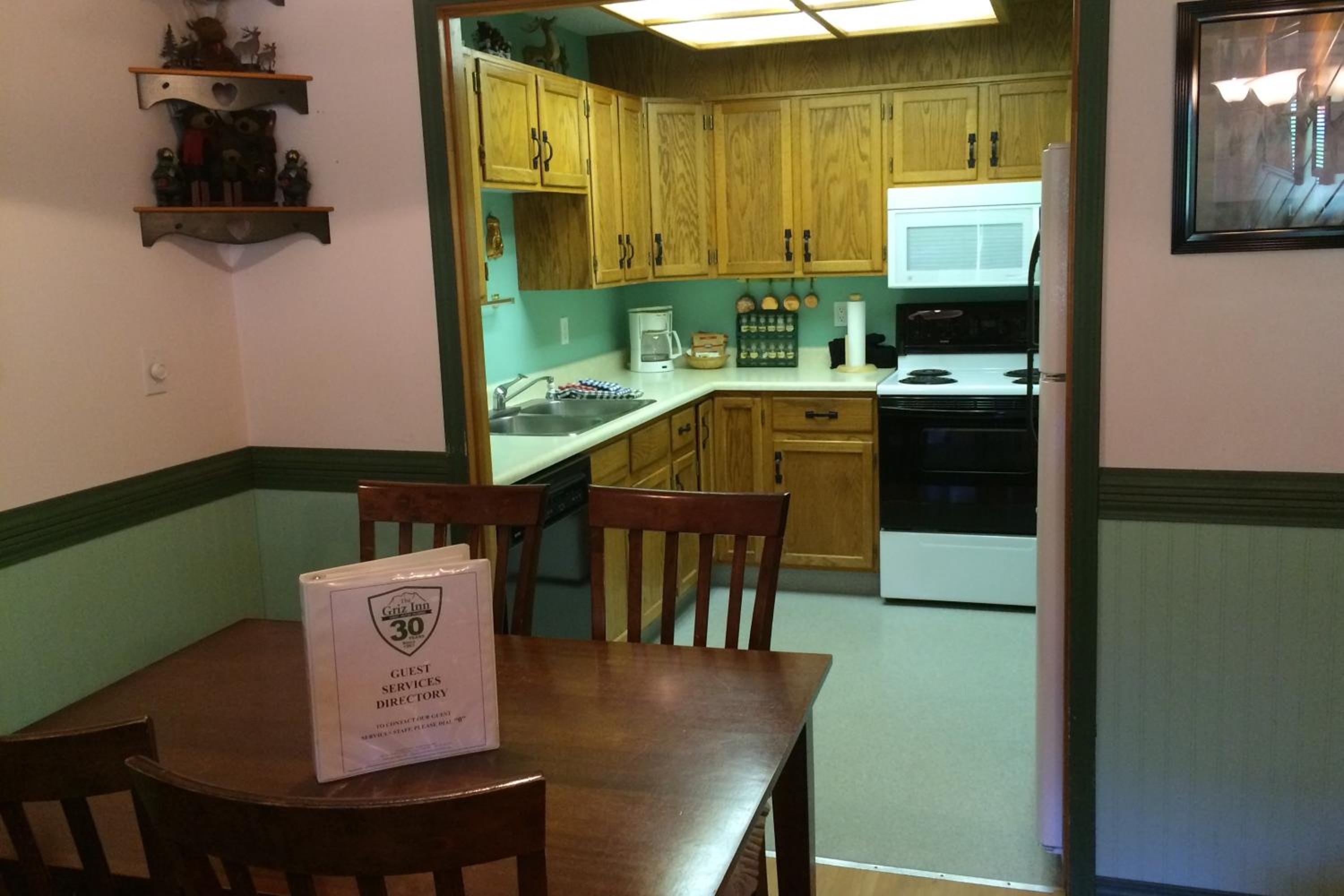 The Griz Inn by Park Vacation Management