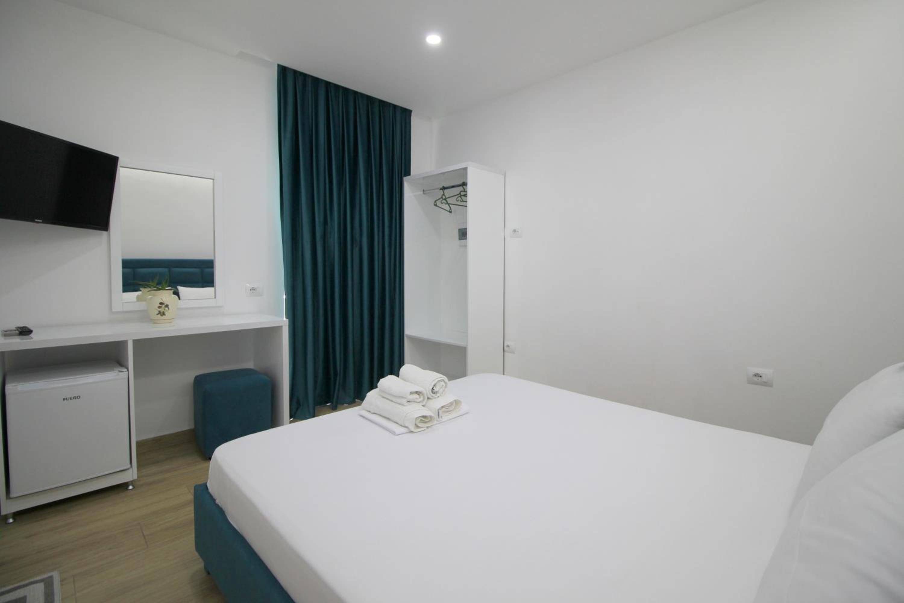 Lengu Holidays Houses
