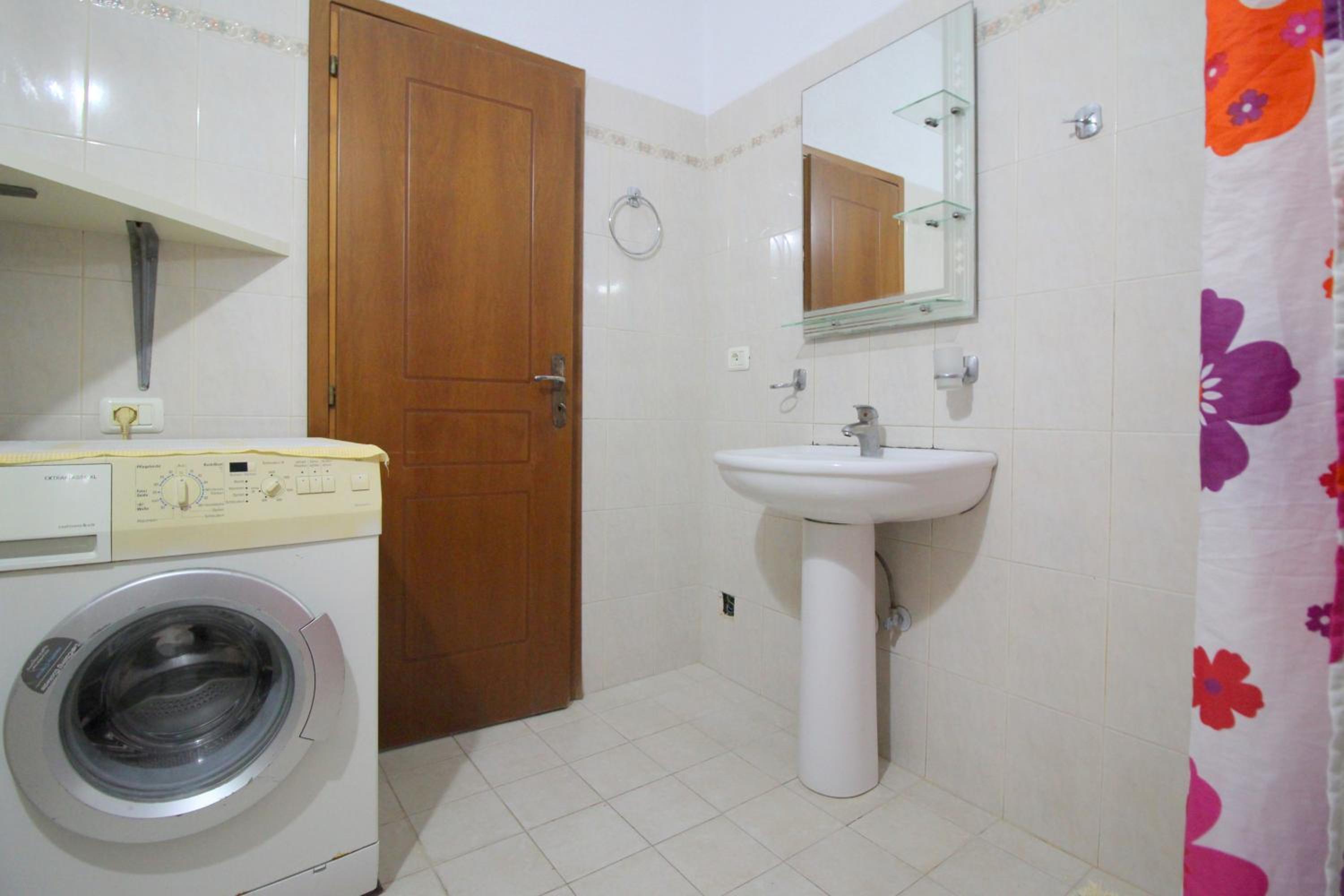 Lengu Holidays Houses