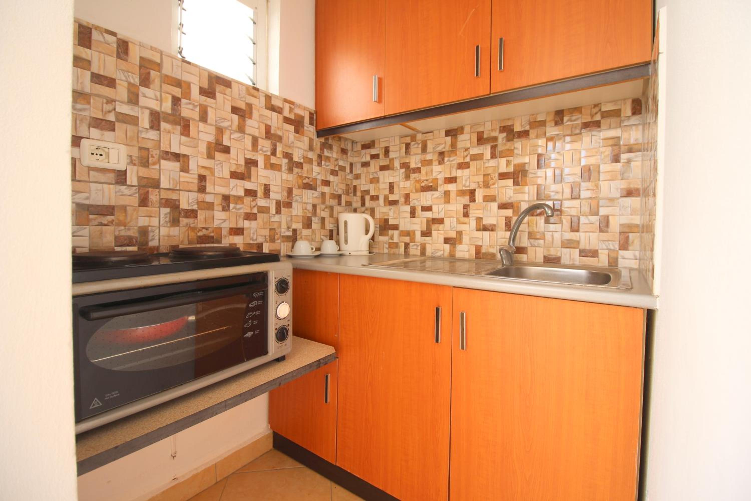 Lengu Holidays Houses