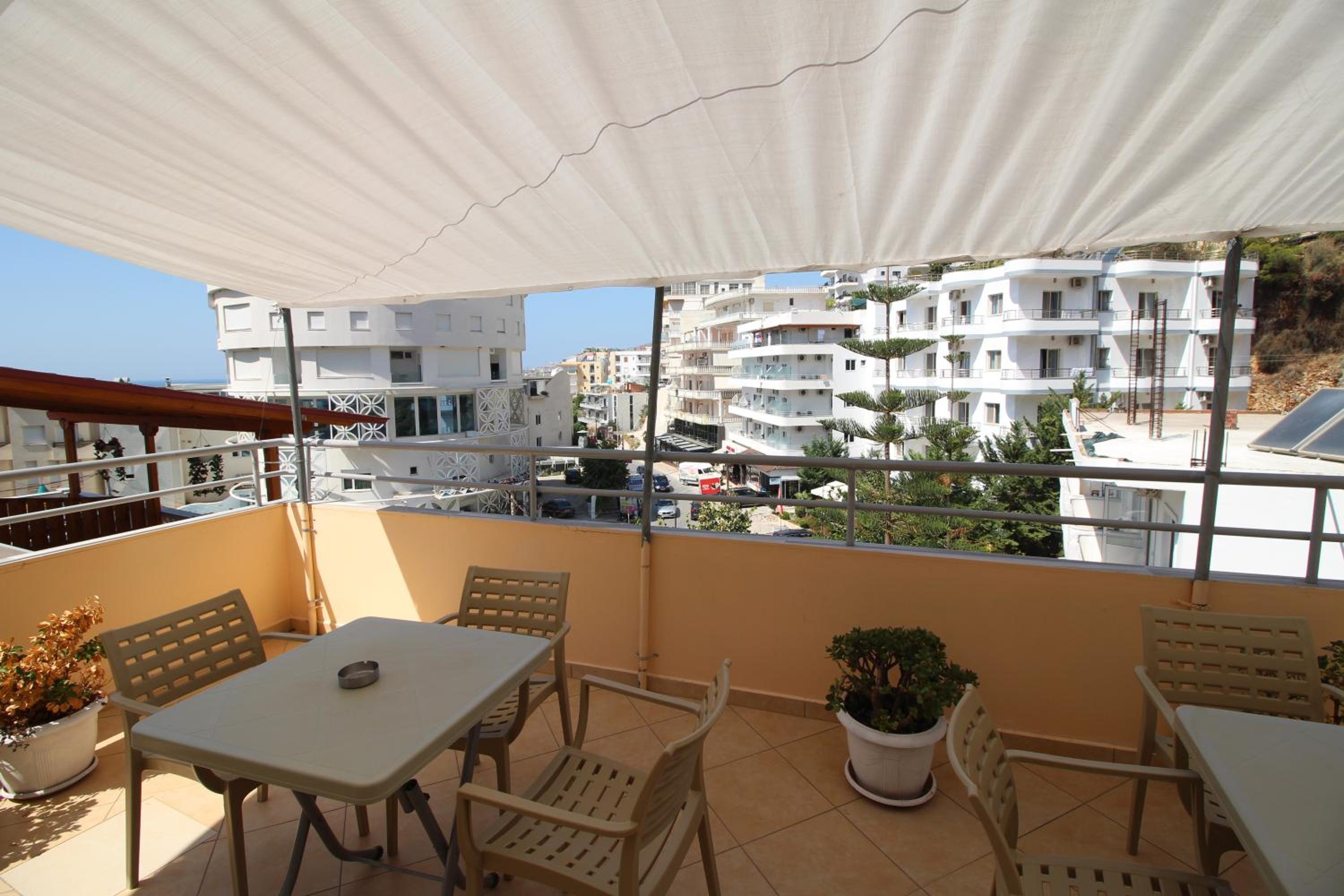 Lengu Holidays Houses