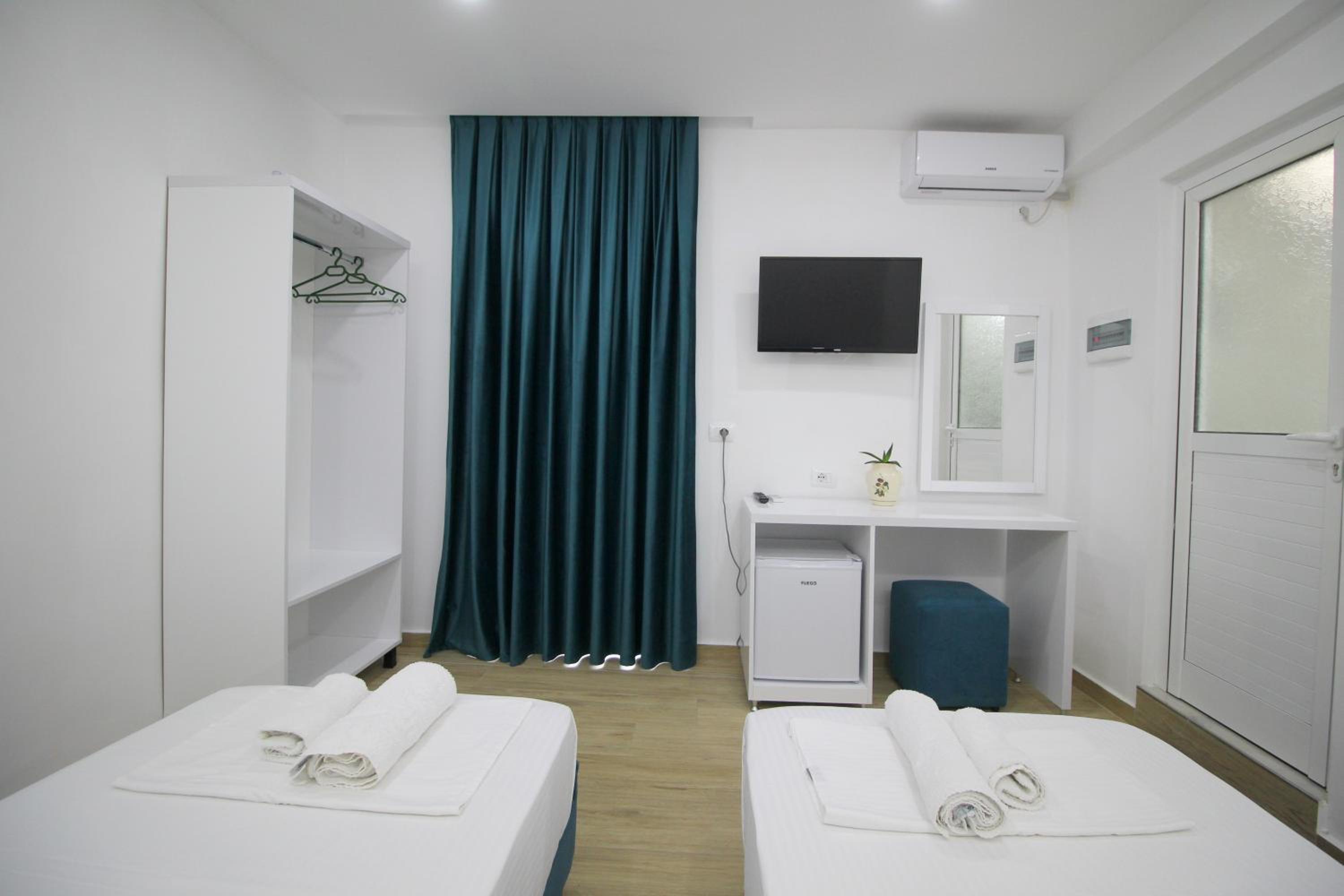 Lengu Holidays Houses