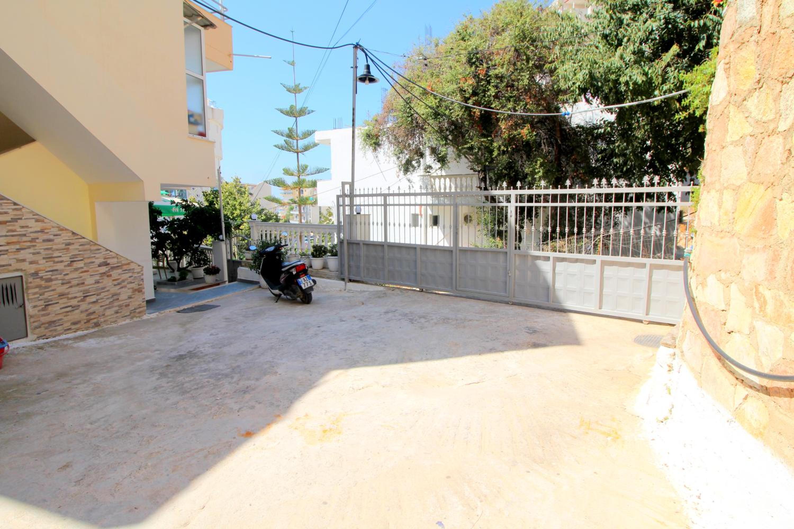 Lengu Holidays Houses
